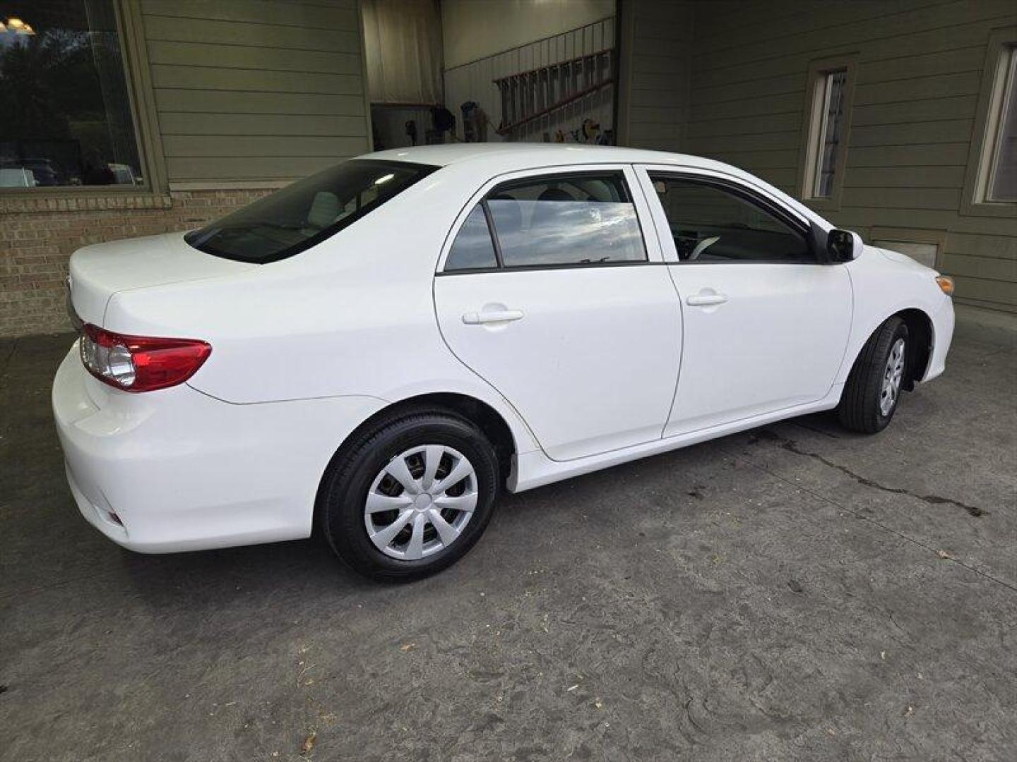 2012 Super White Toyota Corolla L (2T1BU4EE8CC) with an 1.8L I4 132hp 128ft. lbs. engine, Automatic transmission, located at 25355 Eames Street, Channahon, IL, 60410, (815) 467-1807, 41.429108, -88.228432 - ** FLORIDA CAR RUST FREE BUT PAINT IS A CHALKY WHITE. ** This 2012 Toyota Corolla L comes with a reliable 1.8L I4 engine delivering 132hp and 128ft. lbs. of torque. The exterior of this vehicle is finished in a sleek Super White color, complemented by a Black interior. With low mileage of below 60,0 - Photo#3