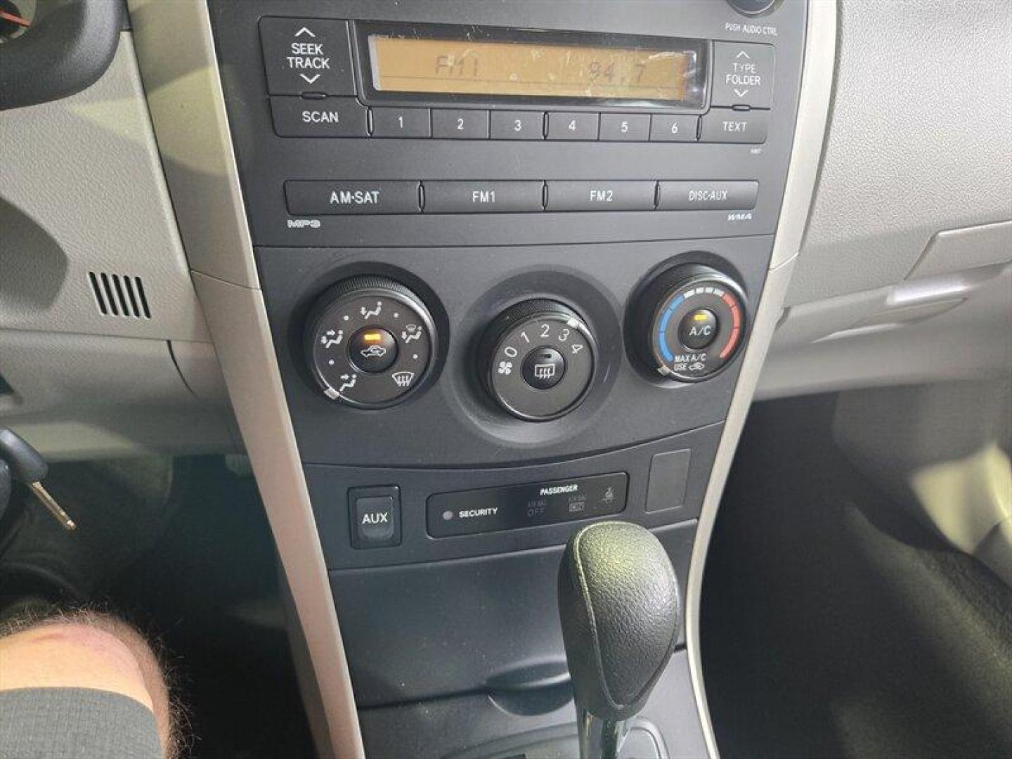 2012 Super White Toyota Corolla L (2T1BU4EE8CC) with an 1.8L I4 132hp 128ft. lbs. engine, Automatic transmission, located at 25355 Eames Street, Channahon, IL, 60410, (815) 467-1807, 41.429108, -88.228432 - ** FLORIDA CAR RUST FREE BUT PAINT IS A CHALKY WHITE. ** This 2012 Toyota Corolla L comes with a reliable 1.8L I4 engine delivering 132hp and 128ft. lbs. of torque. The exterior of this vehicle is finished in a sleek Super White color, complemented by a Black interior. With low mileage of below 60,0 - Photo#16