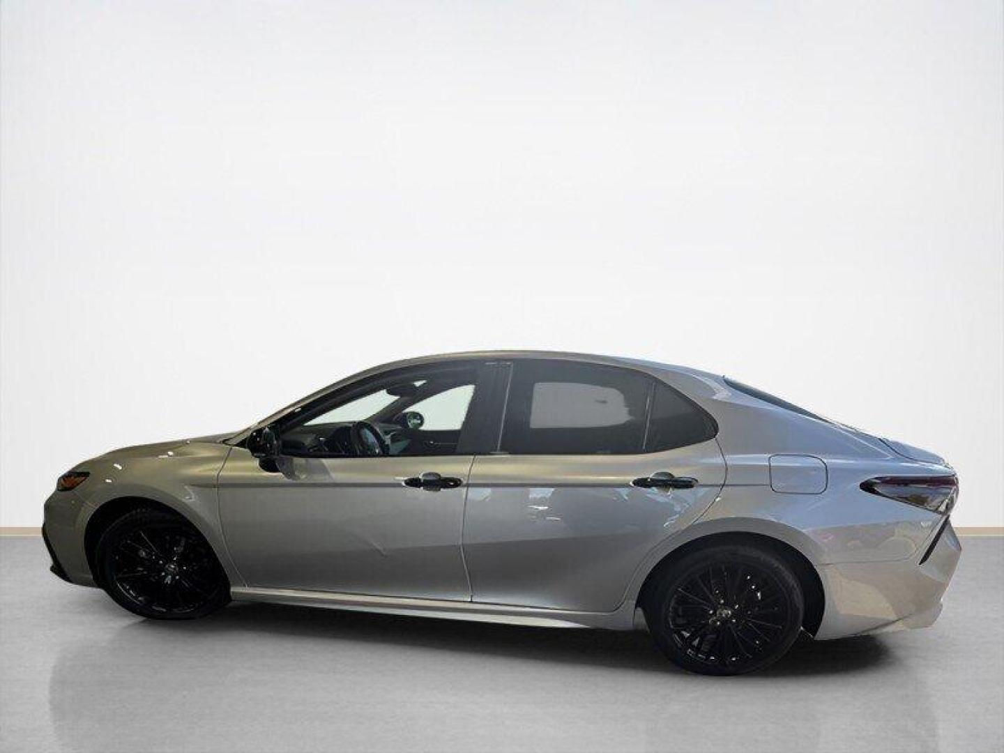 2022 Celestial Silver Metallic Toyota Camry SE Nightshade (4T1T11BK0NU) with an 2.5L I4 202hp 182ft. lbs. engine, Automatic transmission, located at 25355 Eames Street, Channahon, IL, 60410, (815) 467-1807, 41.429108, -88.228432 - Introducing the 2022 Toyota Camry SE in the stunning Celestial Silver Metallic exterior color with a sleek Black interior! This beauty is powered by a robust 2.5L I4 engine, delivering an impressive 202hp and 182ft. lbs. of torque for a thrilling driving experience. Step inside this Camry SE and yo - Photo#6