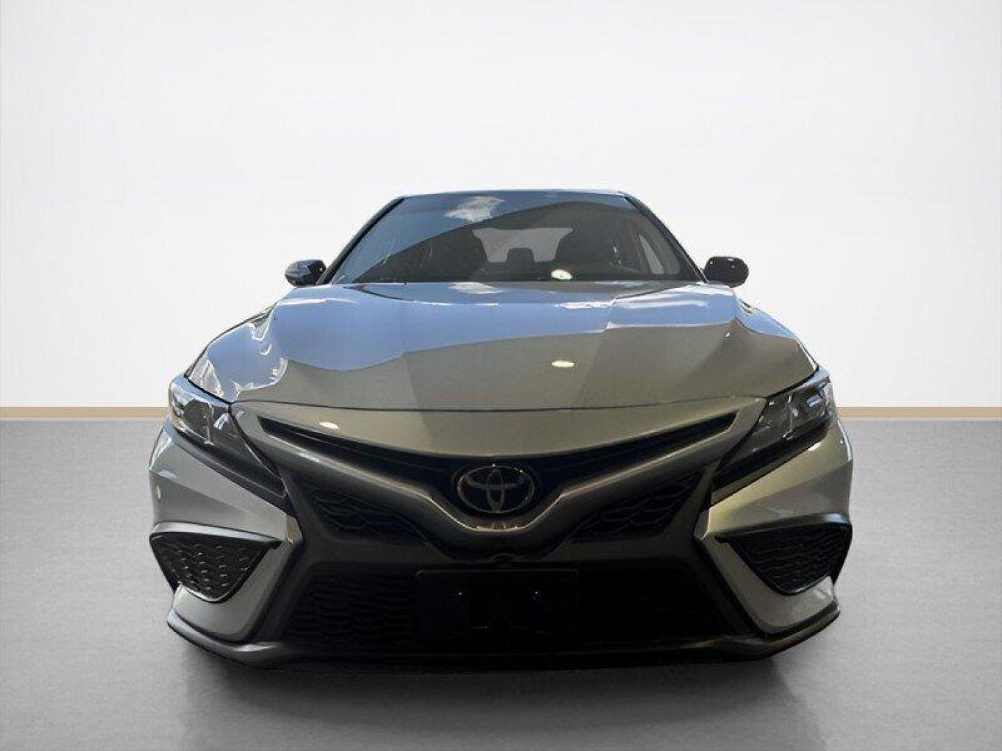 2022 Celestial Silver Metallic Toyota Camry SE Nightshade (4T1T11BK0NU) with an 2.5L I4 202hp 182ft. lbs. engine, Automatic transmission, located at 25355 Eames Street, Channahon, IL, 60410, (815) 467-1807, 41.429108, -88.228432 - Introducing the 2022 Toyota Camry SE in the stunning Celestial Silver Metallic exterior color with a sleek Black interior! This beauty is powered by a robust 2.5L I4 engine, delivering an impressive 202hp and 182ft. lbs. of torque for a thrilling driving experience. Step inside this Camry SE and yo - Photo#8