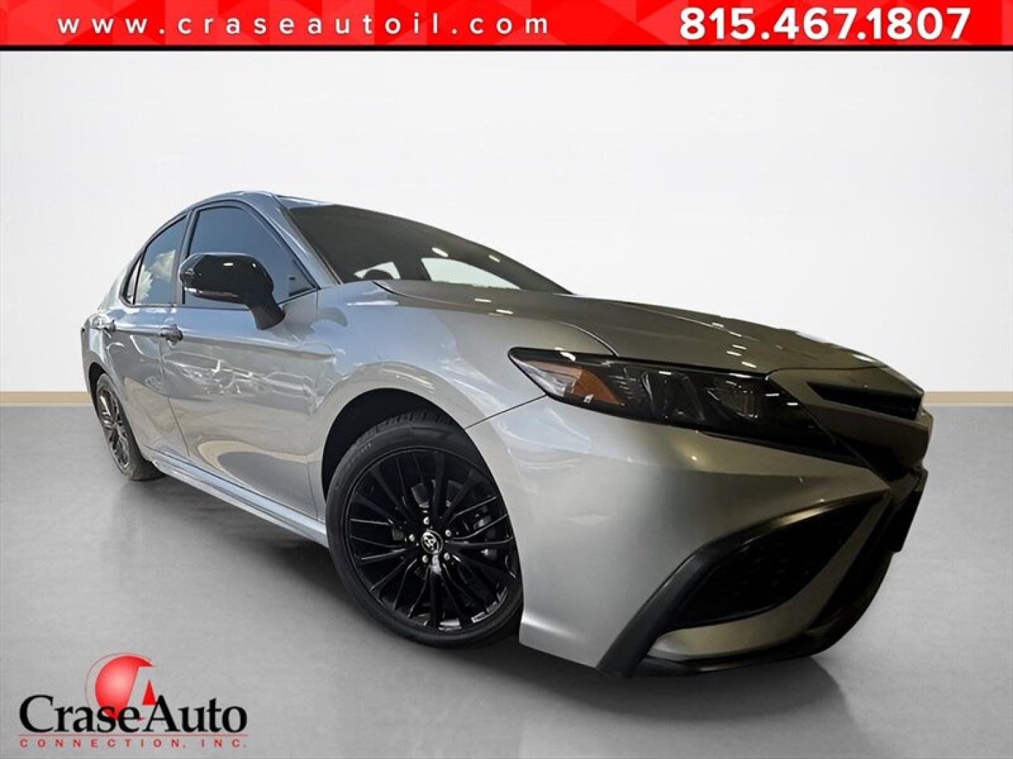 2022 Celestial Silver Metallic Toyota Camry SE Nightshade (4T1T11BK0NU) with an 2.5L I4 202hp 182ft. lbs. engine, Automatic transmission, located at 25355 Eames Street, Channahon, IL, 60410, (815) 467-1807, 41.429108, -88.228432- Photo#0