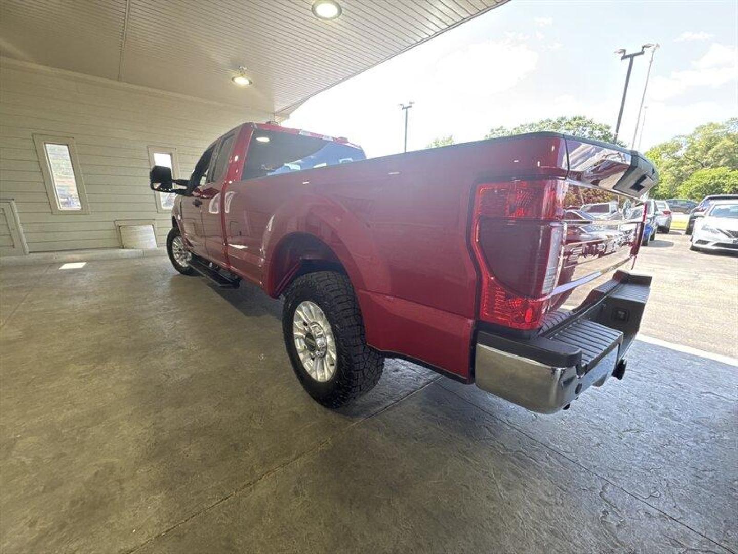 2021 Rapid Red Metallic Tinted Clearcoat Ford F-350 XLT (1FT8X3A69ME) with an 6.2L Flex Fuel V8 385hp 430ft. lbs. engine, Automatic transmission, located at 25355 Eames Street, Channahon, IL, 60410, (815) 467-1807, 41.429108, -88.228432 - Introducing the 2021 Ford F-350 XLT, a beast on wheels ready to conquer any challenge that comes its way. Powered by a mighty 6.2L Flex Fuel V8 engine, this truck roars to life with 385hp and 430ft. lbs. of torque, leaving its competitors in the dust. Featuring a stunning Rapid Red Metallic Tinted - Photo#5
