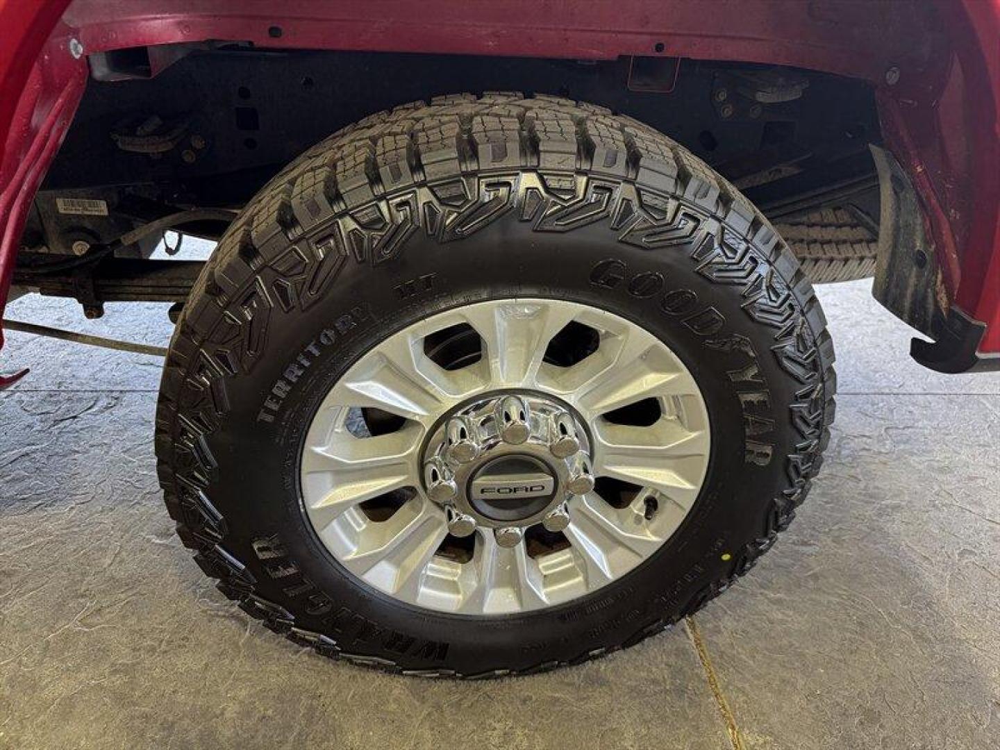2021 Rapid Red Metallic Tinted Clearcoat Ford F-350 XLT (1FT8X3A69ME) with an 6.2L Flex Fuel V8 385hp 430ft. lbs. engine, Automatic transmission, located at 25355 Eames Street, Channahon, IL, 60410, (815) 467-1807, 41.429108, -88.228432 - Introducing the 2021 Ford F-350 XLT, a beast on wheels ready to conquer any challenge that comes its way. Powered by a mighty 6.2L Flex Fuel V8 engine, this truck roars to life with 385hp and 430ft. lbs. of torque, leaving its competitors in the dust. Featuring a stunning Rapid Red Metallic Tinted - Photo#13