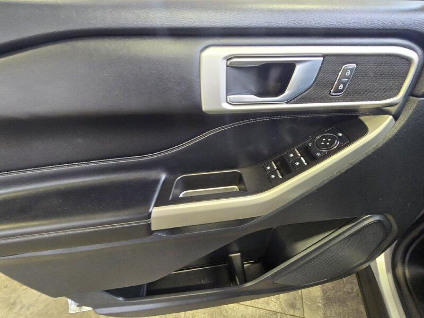 2022 Iconic Silver Ford Explorer XLT (1FMSK7DH9NG) with an EcoBoost 2.3L Turbo I4 300hp 310ft. lbs. engine, Automatic transmission, located at 25355 Eames Street, Channahon, IL, 60410, (815) 467-1807, 41.429108, -88.228432 - Introducing the exceptional 2022 Ford Explorer XLT, a pinnacle of power, style, and innovation! Beneath its sleek Iconic Silver exterior lies a potent EcoBoost 2.3L Turbo I4 engine, delivering an impressive 300hp and 310ft. lbs. of torque for an exhilarating driving experience. Step inside the luxu - Photo#17