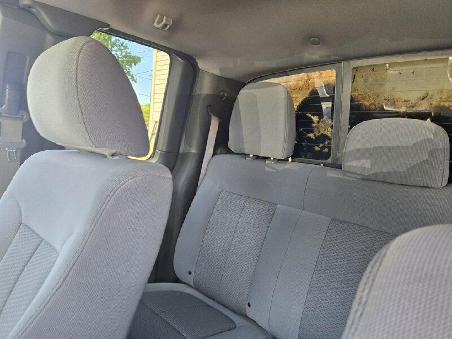 2011 Oxford White Ford F-150 XLT (1FTFX1ET3BF) with an EcoBoost 3.5L Twin Turbo V6 365hp 420ft. lbs. engine, Automatic transmission, located at 25355 Eames Street, Channahon, IL, 60410, (815) 467-1807, 41.429108, -88.228432 - ** LOCAL TRADE IN, WHOLESALE AS-IS SPECIAL, HAS RUST ON ROCKERS, DAMAGE ON DRIVERS DOOR, SERVICE 4X4 LIGHT, HAS GREAT TIRES. ** This 2011 Ford F-150 XLT in Oxford White with a Steel interior boasts a powerful EcoBoost 3.5L Twin Turbo V6 engine, delivering 365hp and 420ft. lbs. of torque. With below - Photo#10