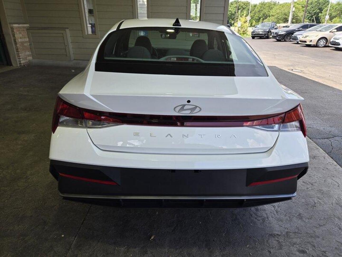 2024 Serenity White Pearl Hyundai ELANTRA SE (KMHLL4DG9RU) with an 2.0L I4 147hp 132ft. lbs. engine, Automatic transmission, located at 25355 Eames Street, Channahon, IL, 60410, (815) 467-1807, 41.429108, -88.228432 - Get ready to turn heads in the 2024 Hyundai ELANTRA SE in the stunning Serenity White Pearl exterior color. This sleek sedan is powered by a feisty 2.0L I4 engine, boasting 147hp and 132ft. lbs. of torque to give you that extra kick when you need it. Step inside the ELANTRA SE and experience the ul - Photo#4