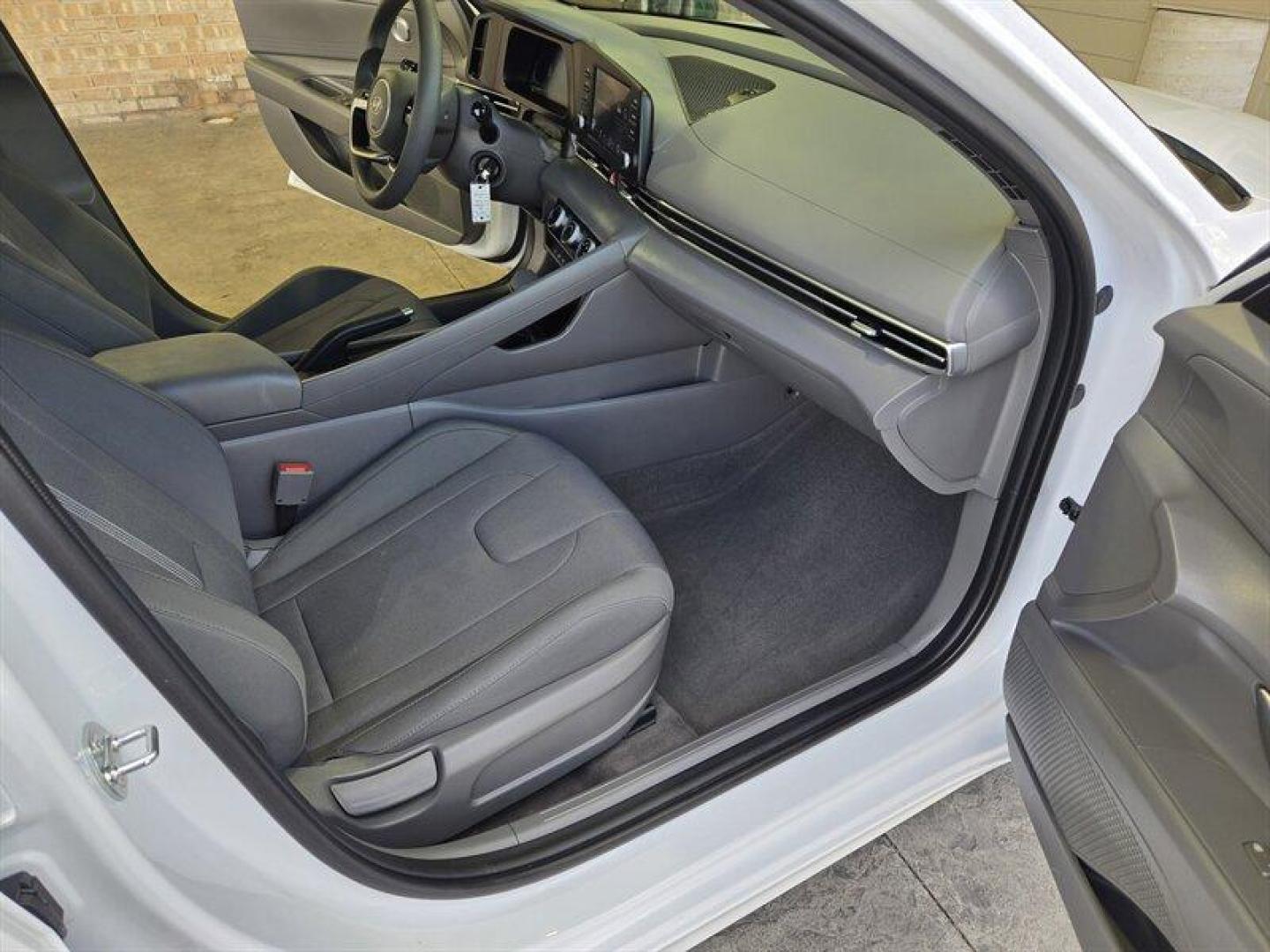 2024 Serenity White Pearl Hyundai ELANTRA SE (KMHLL4DG9RU) with an 2.0L I4 147hp 132ft. lbs. engine, Automatic transmission, located at 25355 Eames Street, Channahon, IL, 60410, (815) 467-1807, 41.429108, -88.228432 - Get ready to turn heads in the 2024 Hyundai ELANTRA SE in the stunning Serenity White Pearl exterior color. This sleek sedan is powered by a feisty 2.0L I4 engine, boasting 147hp and 132ft. lbs. of torque to give you that extra kick when you need it. Step inside the ELANTRA SE and experience the ul - Photo#11