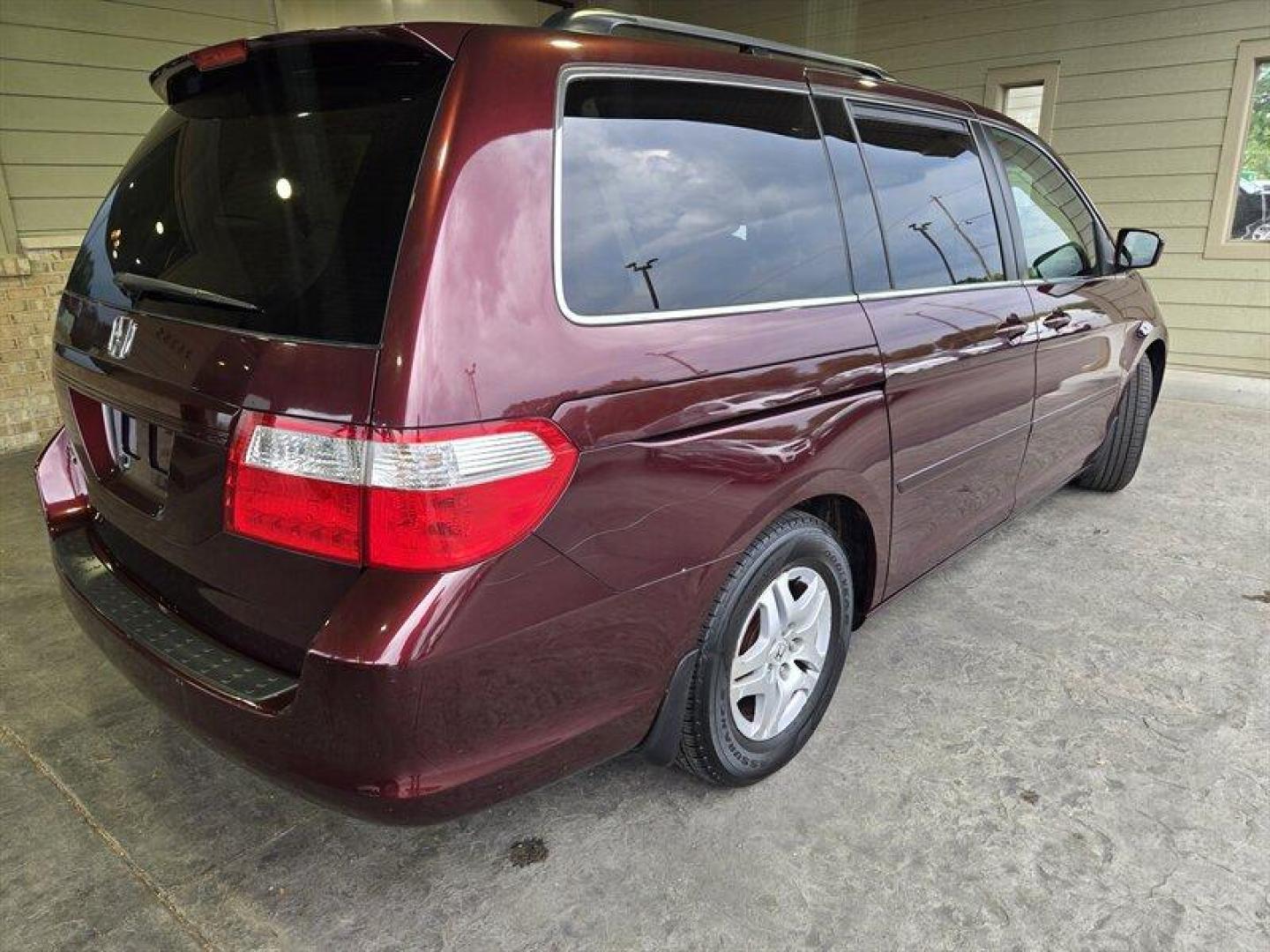 2007 Dark Cherry Pearl Honda Odyssey EX (5FNRL38457B) with an 3.5L V6 244hp 240ft. lbs. engine, Automatic transmission, located at 25355 Eames Street, Channahon, IL, 60410, (815) 467-1807, 41.429108, -88.228432 - Photo#3