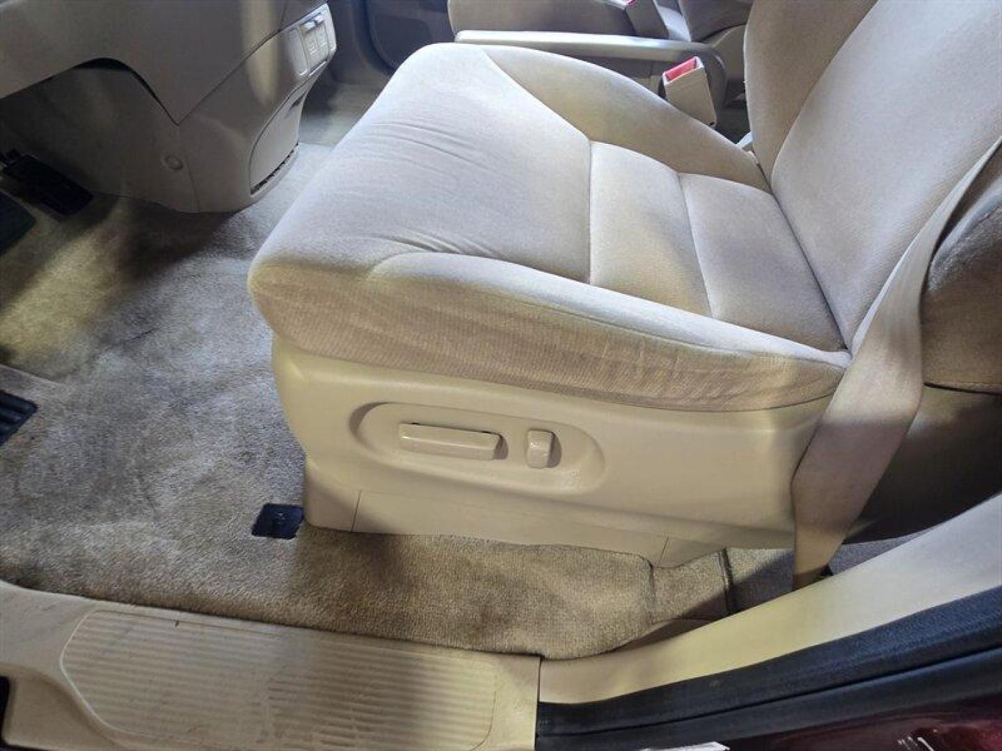 2007 Dark Cherry Pearl Honda Odyssey EX (5FNRL38457B) with an 3.5L V6 244hp 240ft. lbs. engine, Automatic transmission, located at 25355 Eames Street, Channahon, IL, 60410, (815) 467-1807, 41.429108, -88.228432 - Photo#19