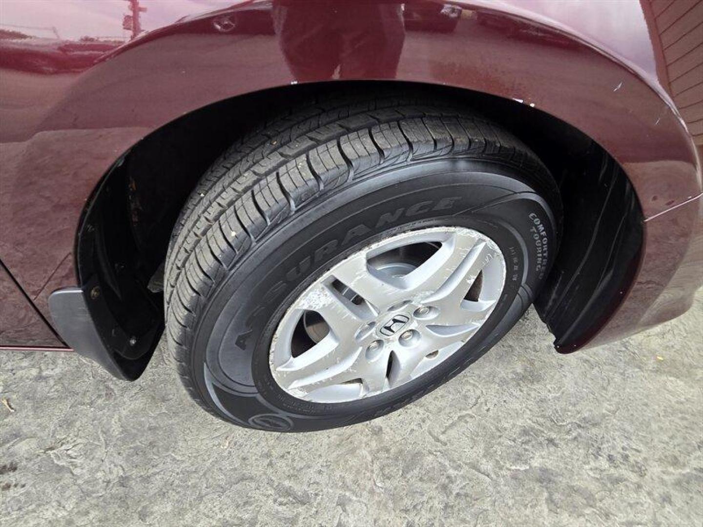 2007 Dark Cherry Pearl Honda Odyssey EX (5FNRL38457B) with an 3.5L V6 244hp 240ft. lbs. engine, Automatic transmission, located at 25355 Eames Street, Channahon, IL, 60410, (815) 467-1807, 41.429108, -88.228432 - Photo#12
