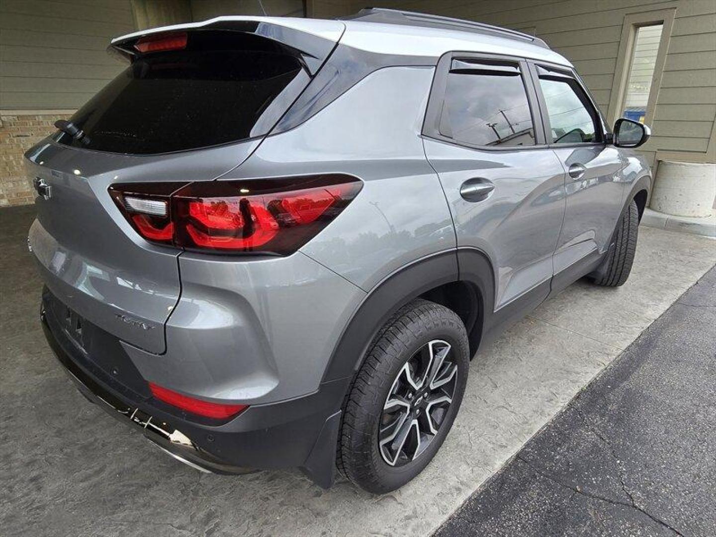 2025 Sterling Gray Metallic Chevrolet Trailblazer ACTIV (KL79MSSL5SB) with an ECOTEC 1.3L Turbo I3 155hp 174ft. lbs. engine, Automatic transmission, located at 25355 Eames Street, Channahon, IL, 60410, (815) 467-1807, 41.429108, -88.228432 - Introducing the 2025 Chevrolet Trailblazer ACTIV in a sleek Sterling Gray Metallic exterior paired with a stylish Jet Black interior adorned with Yellow Accents. This model comes equipped with a robust ECOTEC 1.3L Turbo I3 engine delivering 155hp and 174ft. lbs. of torque, offering a dynamic driving - Photo#3