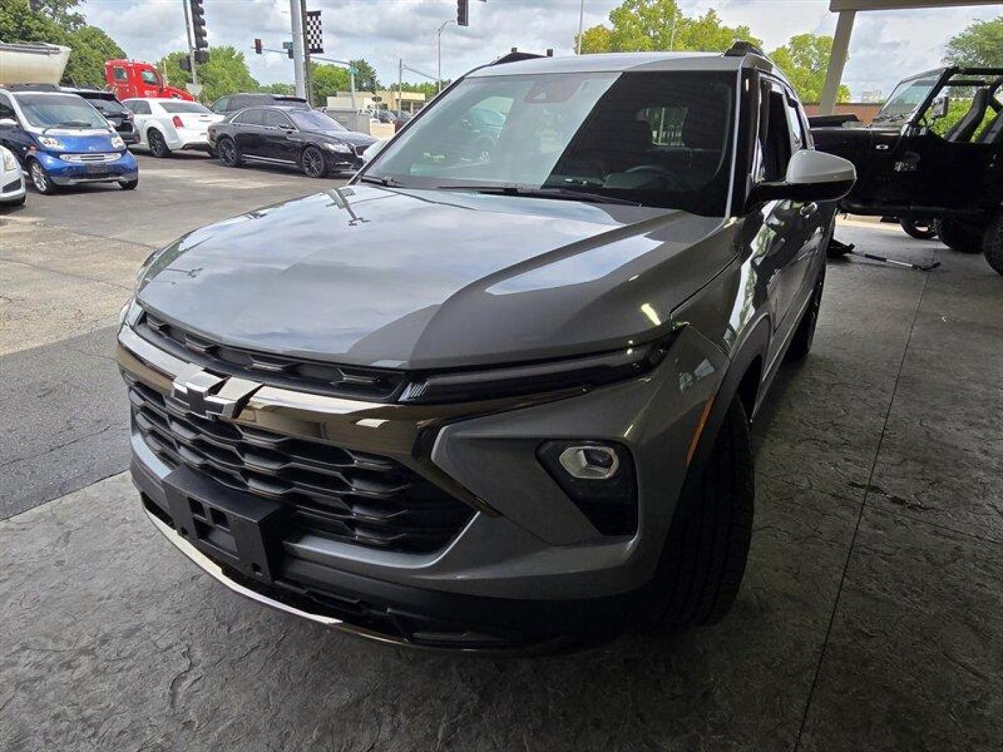 2025 Sterling Gray Metallic Chevrolet Trailblazer ACTIV (KL79MSSL5SB) with an ECOTEC 1.3L Turbo I3 155hp 174ft. lbs. engine, Automatic transmission, located at 25355 Eames Street, Channahon, IL, 60410, (815) 467-1807, 41.429108, -88.228432 - Introducing the 2025 Chevrolet Trailblazer ACTIV in a sleek Sterling Gray Metallic exterior paired with a stylish Jet Black interior adorned with Yellow Accents. This model comes equipped with a robust ECOTEC 1.3L Turbo I3 engine delivering 155hp and 174ft. lbs. of torque, offering a dynamic driving - Photo#10