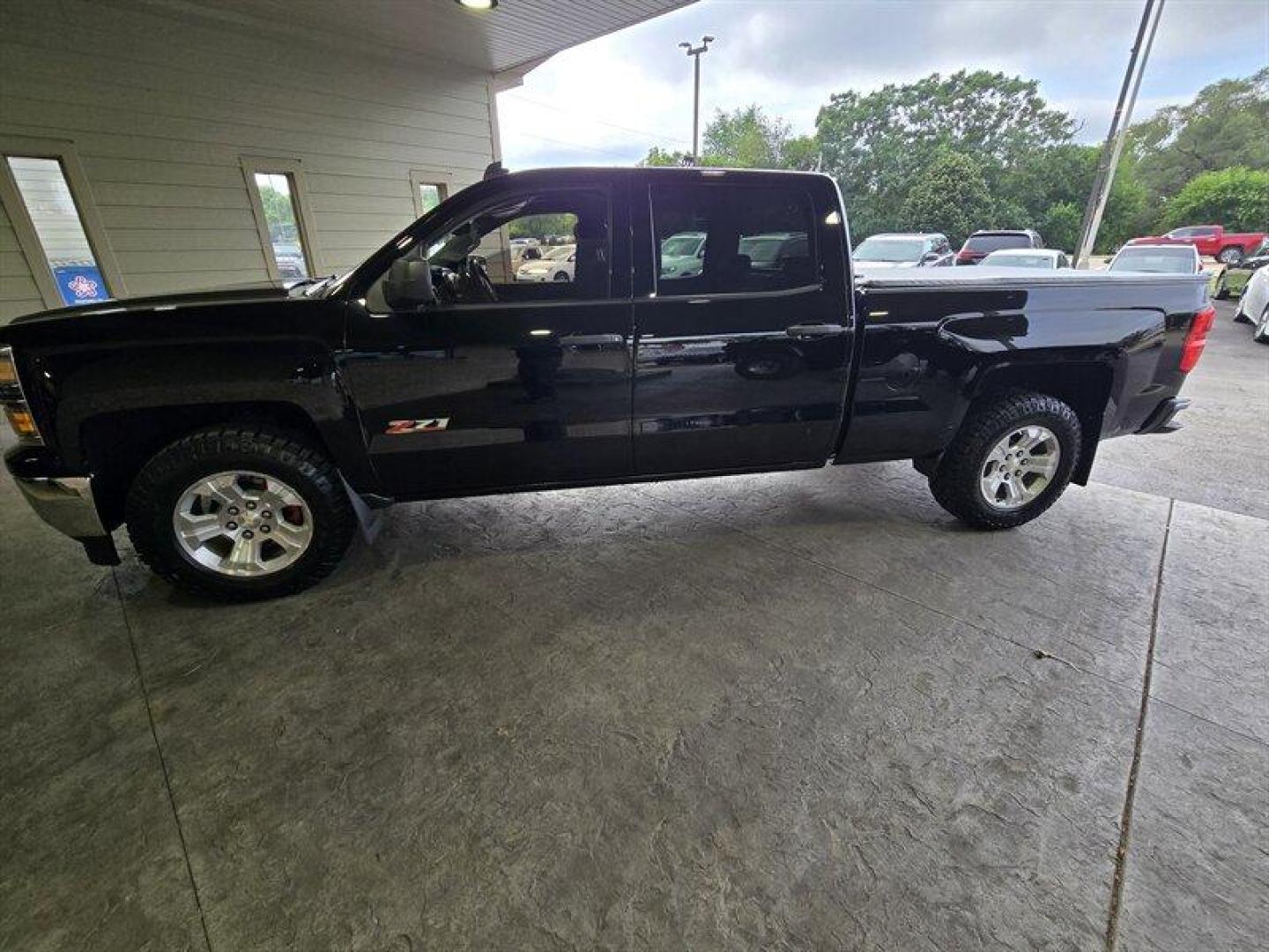 2014 Black Chevrolet Silverado 1500 LT LT2 (3GCUKREC4EG) with an EcoTec3 5.3L Flex Fuel V8 355hp 383ft. lbs. engine, Automatic transmission, located at 25355 Eames Street, Channahon, IL, 60410, (815) 467-1807, 41.429108, -88.228432 - This 2014 Chevrolet Silverado 1500 LT comes equipped with a powerful EcoTec3 5.3L Flex Fuel V8 engine, delivering 355 horsepower and 383 lb-ft of torque. The exterior is finished in a sleek Black color, complemented by a stylish Jet Black interior. This truck is in excellent overall condition, ready - Photo#9