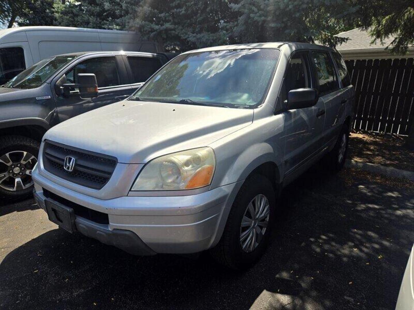 2004 Starlight Silver Metallic Honda Pilot LX (2HKYF18194H) with an 3L NA V6 single overhead cam (SOHC) 24V engine, Automatic transmission, located at 25355 Eames Street, Channahon, IL, 60410, (815) 467-1807, 41.429108, -88.228432 - ** LOCAL TRADE IN, WHOLESALE PRICING, HAS SOME DAMAGE AND RUST, ALSO HAS ABS LIGHT ON. ** This 2004 Honda Pilot LX is equipped with a reliable 3L NA V6 single overhead cam (SOHC) 24V engine, delivering a balanced mix of power and efficiency. The factory default features include a spacious and comfor - Photo#1