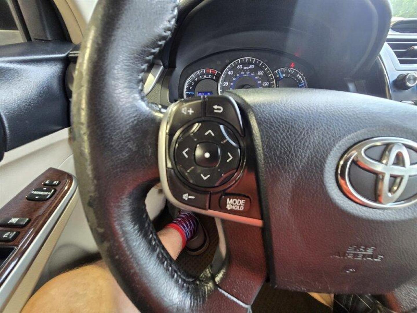 2012 Tan Toyota Camry SE (4T1BK1FK4CU) with an 3.5L V6 268hp 248ft. lbs. engine, Automatic transmission, located at 25355 Eames Street, Channahon, IL, 60410, (815) 467-1807, 41.429108, -88.228432 - Introducing the sleek and powerful 2012 Toyota Camry SE V6! This beauty is equipped with a robust 3.5L V6 engine that delivers a thrilling 268hp and 248ft. lbs. of torque, giving you the perfect blend of performance and efficiency. As for the factory default features, this Camry SE V6 comes loaded - Photo#14