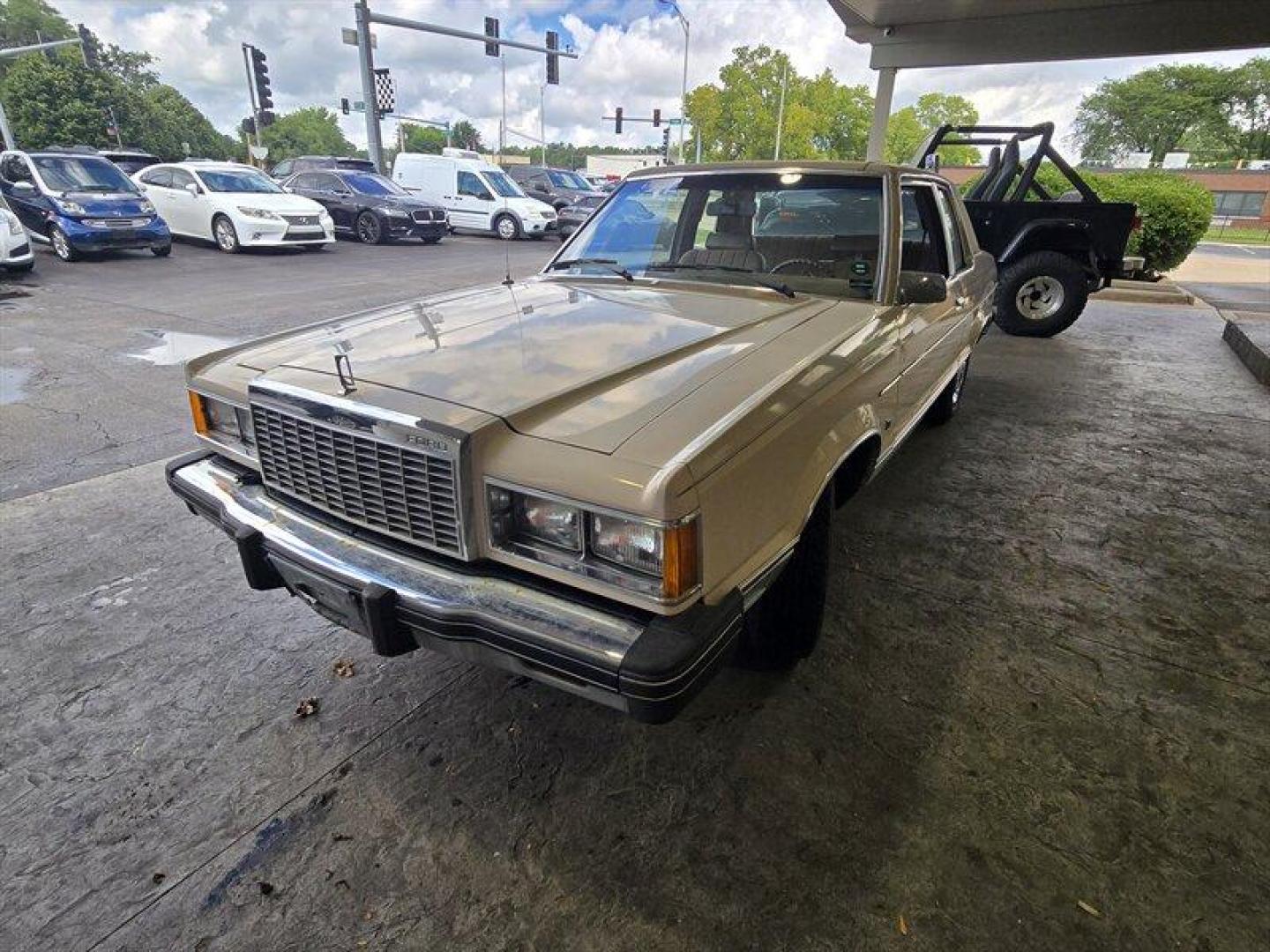 1981 Tan Ford Grenada (1FABP26D3BG) with an 4.2 engine, located at 25355 Eames Street, Channahon, IL, 60410, (815) 467-1807, 41.429108, -88.228432 - Step back in time with this vintage 1981 Ford Grenada! Powered by a trusty 4.2-liter engine, this beauty is a blast from the past with features straight out of the factory. Picture yourself cruising down the road in style with its classic design and retro vibes. Now, let's talk about the factory de - Photo#12