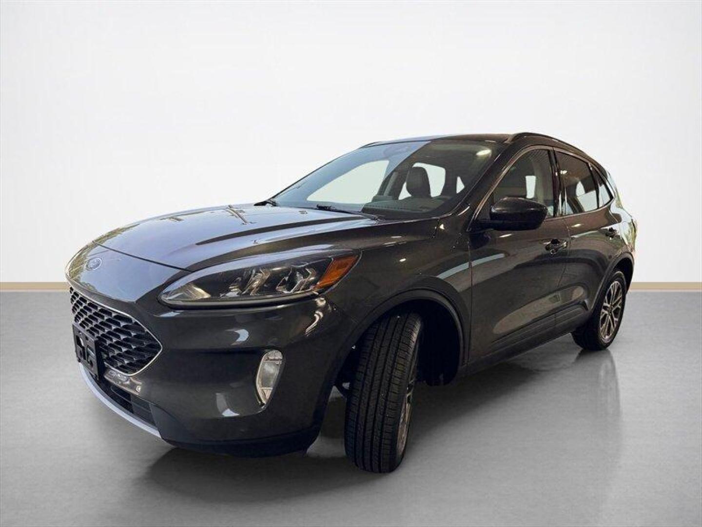 2020 Magnetic Ford Escape SEL (1FMCU9H62LU) with an EcoBoost 1.5L Turbo I3 181hp 190ft. lbs. engine, Automatic transmission, located at 25355 Eames Street, Channahon, IL, 60410, (815) 467-1807, 41.429108, -88.228432 - Introducing the sleek and versatile 2020 Ford Escape SEL! This beauty is equipped with a powerful EcoBoost 1.5L Turbo I3 engine, delivering a smooth 181hp and 190ft. lbs. of torque for an exhilarating driving experience. Step inside and you'll find a host of factory default features designed to ele - Photo#6