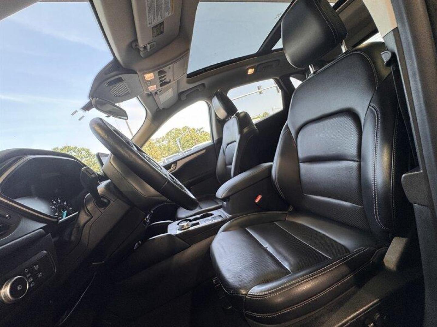 2020 Magnetic Ford Escape SEL (1FMCU9H62LU) with an EcoBoost 1.5L Turbo I3 181hp 190ft. lbs. engine, Automatic transmission, located at 25355 Eames Street, Channahon, IL, 60410, (815) 467-1807, 41.429108, -88.228432 - Introducing the sleek and versatile 2020 Ford Escape SEL! This beauty is equipped with a powerful EcoBoost 1.5L Turbo I3 engine, delivering a smooth 181hp and 190ft. lbs. of torque for an exhilarating driving experience. Step inside and you'll find a host of factory default features designed to ele - Photo#17