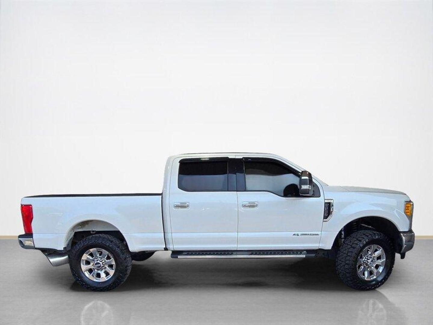 2017 Oxford White Ford F-250 Lariat (1FT7W2BT5HE) with an Power Stroke 6.7L Biodiesel Turbo V8 440hp 925ft. engine, Automatic transmission, located at 25355 Eames Street, Channahon, IL, 60410, (815) 467-1807, 41.429108, -88.228432 - Unleash the power of the 2017 Ford F-250 Super Duty Lariat, a beast on wheels that refuses to be tamed. This monster is equipped with a mighty Power Stroke 6.7L Biodiesel Turbo V8 engine, churning out a jaw-dropping 440hp and a monstrous 925ft. of torque. Straight from the factory, this bad boy co - Photo#1