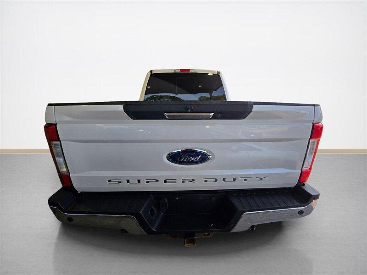 2017 Oxford White Ford F-250 Lariat (1FT7W2BT5HE) with an Power Stroke 6.7L Biodiesel Turbo V8 440hp 925ft. engine, Automatic transmission, located at 25355 Eames Street, Channahon, IL, 60410, (815) 467-1807, 41.429108, -88.228432 - Unleash the power of the 2017 Ford F-250 Super Duty Lariat, a beast on wheels that refuses to be tamed. This monster is equipped with a mighty Power Stroke 6.7L Biodiesel Turbo V8 engine, churning out a jaw-dropping 440hp and a monstrous 925ft. of torque. Straight from the factory, this bad boy co - Photo#3