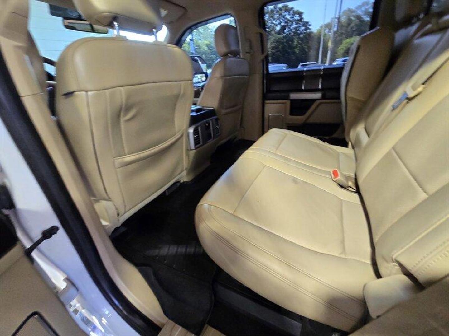2017 Oxford White Ford F-250 Lariat (1FT7W2BT5HE) with an Power Stroke 6.7L Biodiesel Turbo V8 440hp 925ft. engine, Automatic transmission, located at 25355 Eames Street, Channahon, IL, 60410, (815) 467-1807, 41.429108, -88.228432 - Unleash the power of the 2017 Ford F-250 Super Duty Lariat, a beast on wheels that refuses to be tamed. This monster is equipped with a mighty Power Stroke 6.7L Biodiesel Turbo V8 engine, churning out a jaw-dropping 440hp and a monstrous 925ft. of torque. Straight from the factory, this bad boy co - Photo#21