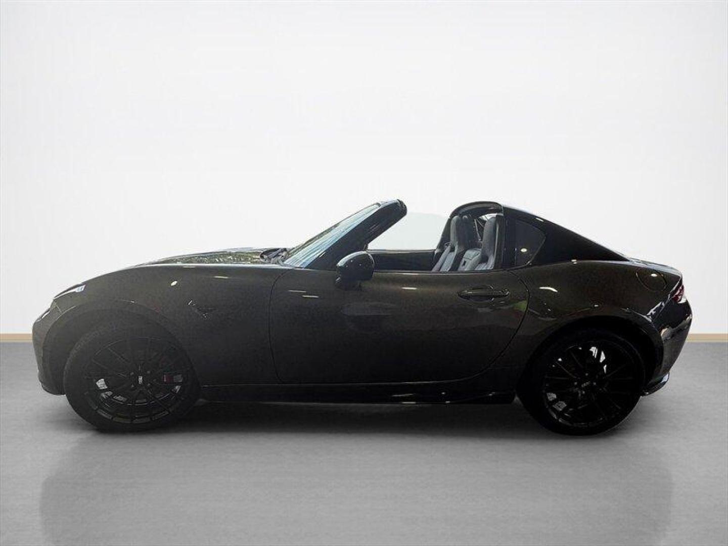 2018 Machine Gray Metallic Mazda MX-5 Miata RF Club (JM1NDAL77J0) with an SKYACTIV-G 2.0L I4 155hp 148ft. lbs. engine, 6 Speed Manual transmission, located at 25355 Eames Street, Channahon, IL, 60410, (815) 467-1807, 41.429108, -88.228432 - Unleash the power and thrill of the 2018 Mazda MX-5 Miata RF Club! This beast is equipped with a potent SKYACTIV-G 2.0L I4 engine that pumps out an impressive 155hp and 148ft. lbs. of torque, ensuring a heart-racing driving experience every time you hit the road. Straight from the factory, this mea - Photo#5