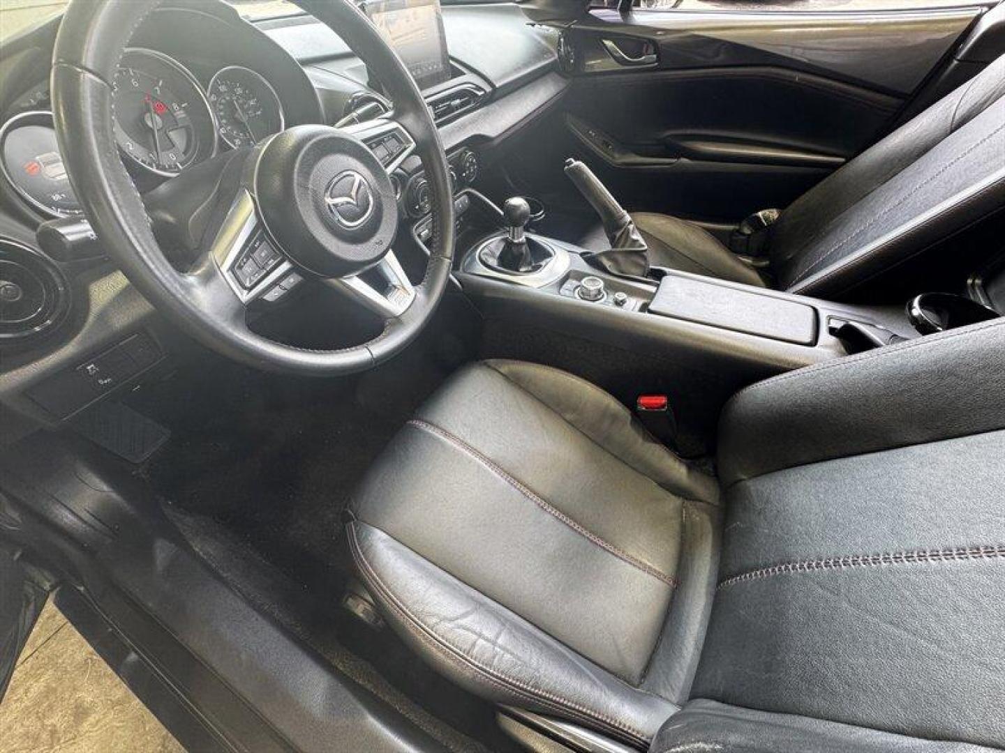 2018 Machine Gray Metallic Mazda MX-5 Miata RF Club (JM1NDAL77J0) with an SKYACTIV-G 2.0L I4 155hp 148ft. lbs. engine, 6 Speed Manual transmission, located at 25355 Eames Street, Channahon, IL, 60410, (815) 467-1807, 41.429108, -88.228432 - Unleash the power and thrill of the 2018 Mazda MX-5 Miata RF Club! This beast is equipped with a potent SKYACTIV-G 2.0L I4 engine that pumps out an impressive 155hp and 148ft. lbs. of torque, ensuring a heart-racing driving experience every time you hit the road. Straight from the factory, this mea - Photo#12