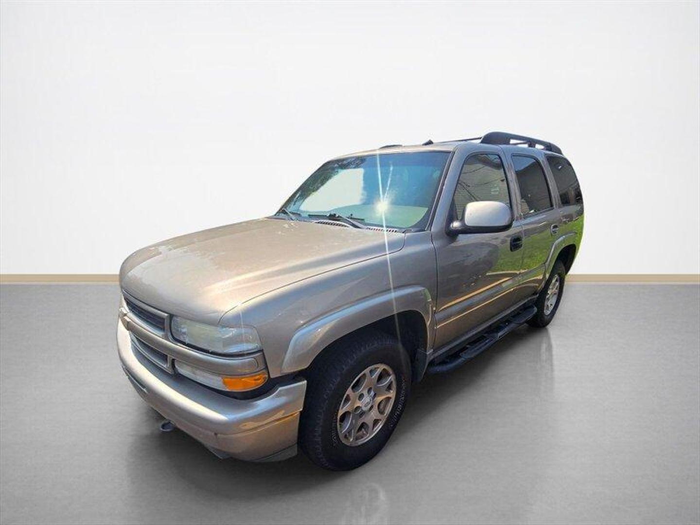 2003 Dark Gray Metallic Chevrolet Tahoe Z71 (1GNEK13Z83R) with an 5.3 engine, Automatic transmission, located at 25355 Eames Street, Channahon, IL, 60410, (815) 467-1807, 41.429108, -88.228432 - Photo#4