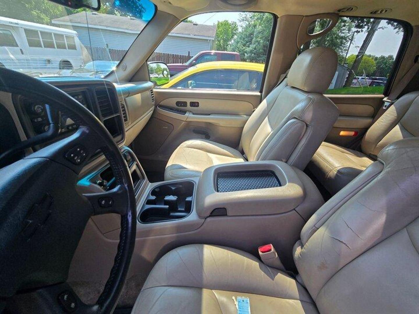 2003 Dark Gray Metallic Chevrolet Tahoe Z71 (1GNEK13Z83R) with an 5.3 engine, Automatic transmission, located at 25355 Eames Street, Channahon, IL, 60410, (815) 467-1807, 41.429108, -88.228432 - Photo#7