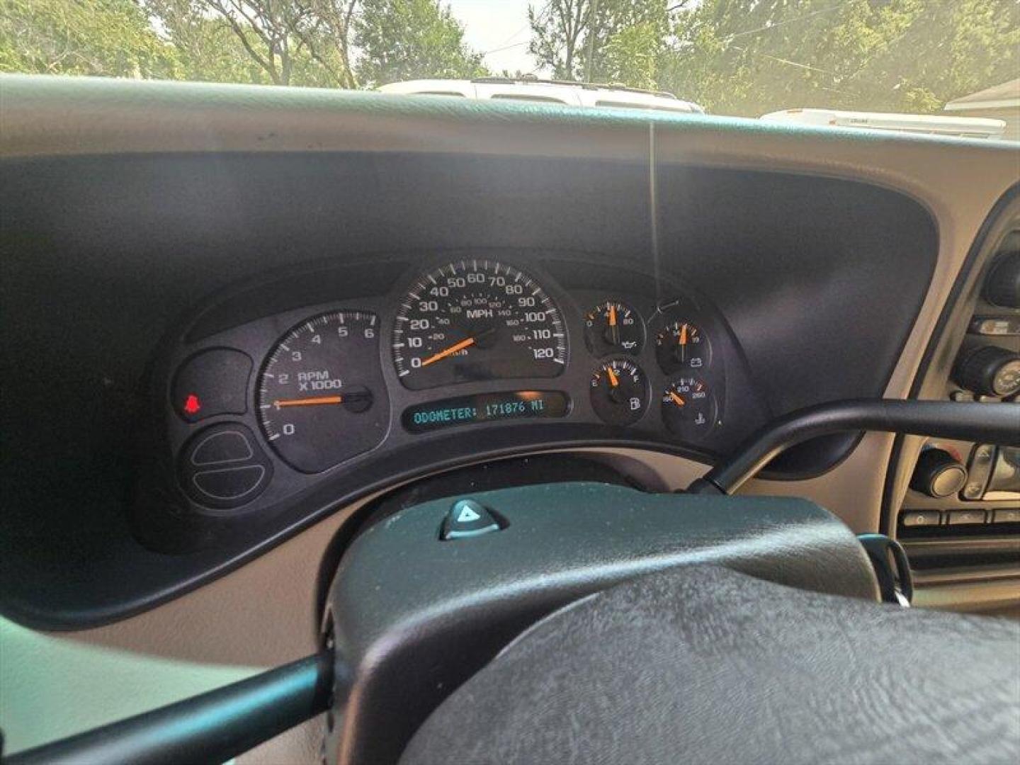 2003 Dark Gray Metallic Chevrolet Tahoe Z71 (1GNEK13Z83R) with an 5.3 engine, Automatic transmission, located at 25355 Eames Street, Channahon, IL, 60410, (815) 467-1807, 41.429108, -88.228432 - Photo#10