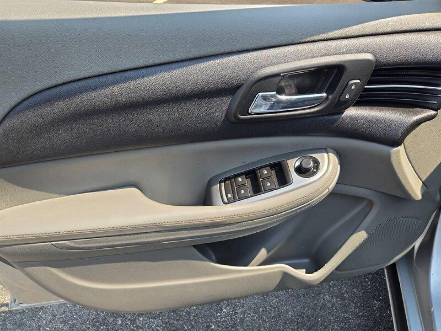 2016 Silver Ice Metallic Chevrolet Malibu Limited 1FL (1G11A5SAXGU) with an 2.5L I4 197hp 192ft. lbs. engine, Automatic transmission, located at 25355 Eames Street, Channahon, IL, 60410, (815) 467-1807, 41.429108, -88.228432 - ** TRADE IN WHOLESALE SPECIAL SOLD AS-IS, HAS BODY DAMAGE, ABS AND TRACTION LIGHT ON. ** This 2016 Chevrolet Malibu Limited 1FL comes equipped with a reliable 2.5L I4 engine that delivers 197hp and 192ft. lbs. of torque. The factory default features of this sedan include a spacious and comfortable J - Photo#10