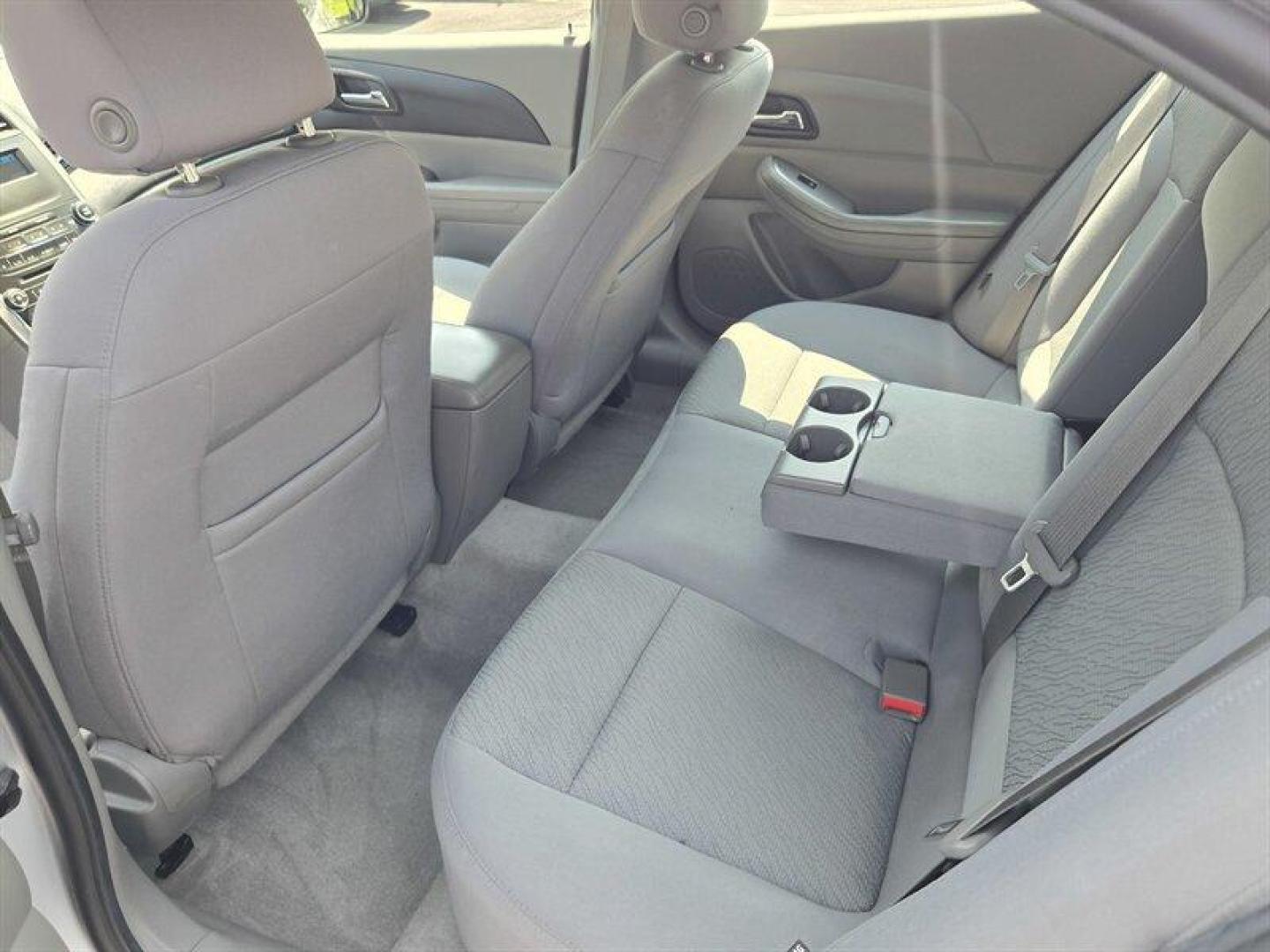 2016 Silver Ice Metallic Chevrolet Malibu Limited 1FL (1G11A5SAXGU) with an 2.5L I4 197hp 192ft. lbs. engine, Automatic transmission, located at 25355 Eames Street, Channahon, IL, 60410, (815) 467-1807, 41.429108, -88.228432 - ** TRADE IN WHOLESALE SPECIAL SOLD AS-IS, HAS BODY DAMAGE, ABS AND TRACTION LIGHT ON. ** This 2016 Chevrolet Malibu Limited 1FL comes equipped with a reliable 2.5L I4 engine that delivers 197hp and 192ft. lbs. of torque. The factory default features of this sedan include a spacious and comfortable J - Photo#17