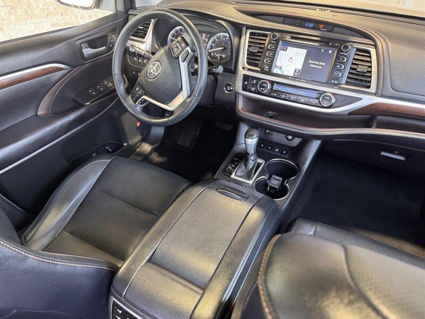 2016 Creme Brulee Mica Toyota Highlander Limited (5TDDKRFH5GS) with an 3.5L V6 270hp 248ft. lbs. engine, Automatic transmission, located at 25355 Eames Street, Channahon, IL, 60410, (815) 467-1807, 41.429108, -88.228432 - Get ready to elevate your driving experience with the stunning 2016 Toyota Highlander Limited in the elegant Creme Brulee Mica exterior color and luxurious Almond interior. Powered by a robust 3.5L V6 engine producing 270hp and 248ft. lbs. of torque, this SUV is ready to take on any adventure with s - Photo#16