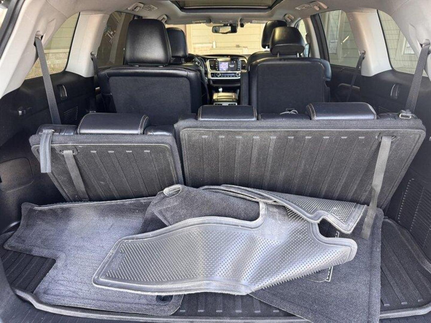 2016 Creme Brulee Mica Toyota Highlander Limited (5TDDKRFH5GS) with an 3.5L V6 270hp 248ft. lbs. engine, Automatic transmission, located at 25355 Eames Street, Channahon, IL, 60410, (815) 467-1807, 41.429108, -88.228432 - Get ready to elevate your driving experience with the stunning 2016 Toyota Highlander Limited in the elegant Creme Brulee Mica exterior color and luxurious Almond interior. Powered by a robust 3.5L V6 engine producing 270hp and 248ft. lbs. of torque, this SUV is ready to take on any adventure with s - Photo#19