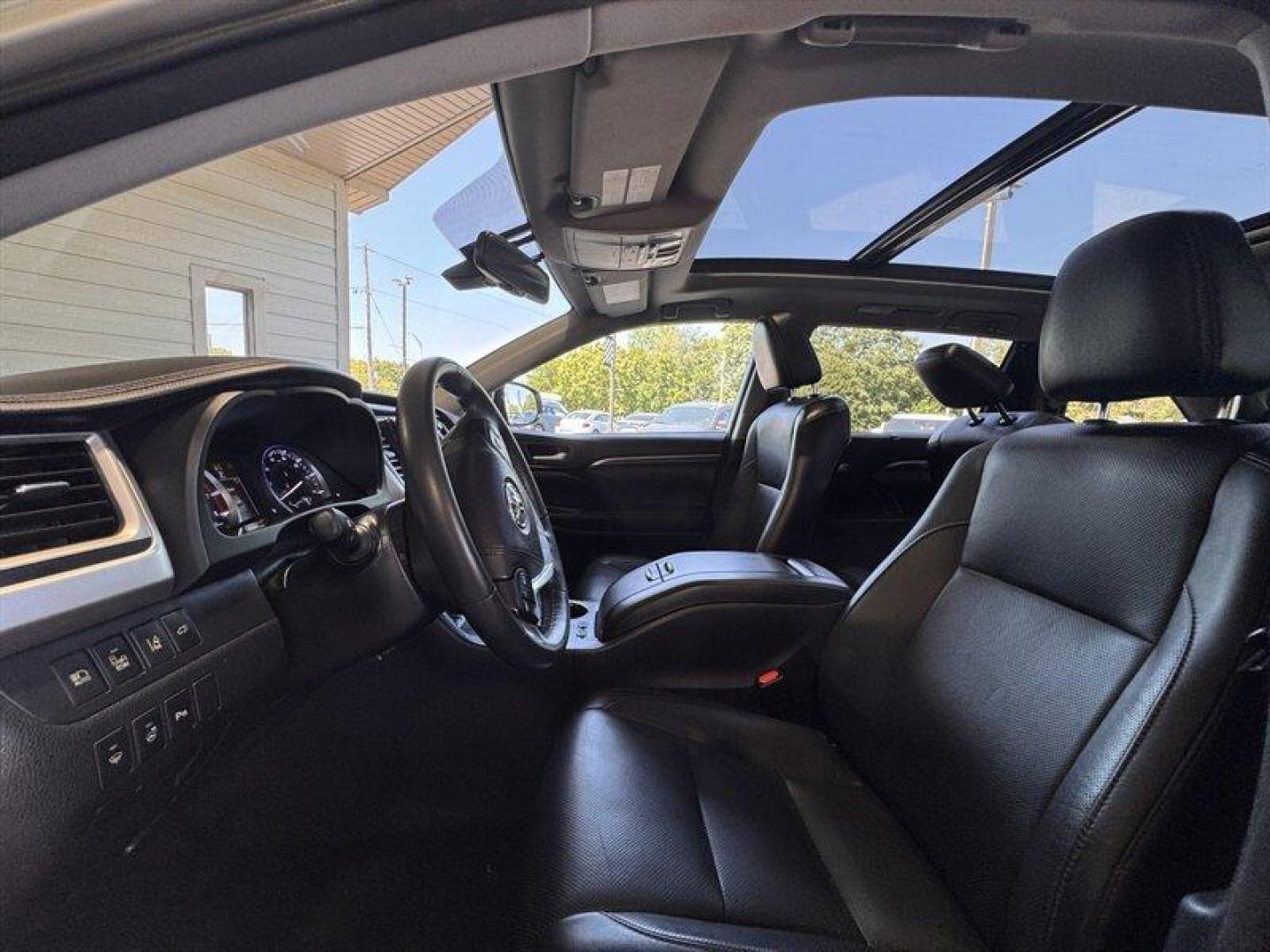 2016 Creme Brulee Mica Toyota Highlander Limited (5TDDKRFH5GS) with an 3.5L V6 270hp 248ft. lbs. engine, Automatic transmission, located at 25355 Eames Street, Channahon, IL, 60410, (815) 467-1807, 41.429108, -88.228432 - Get ready to elevate your driving experience with the stunning 2016 Toyota Highlander Limited in the elegant Creme Brulee Mica exterior color and luxurious Almond interior. Powered by a robust 3.5L V6 engine producing 270hp and 248ft. lbs. of torque, this SUV is ready to take on any adventure with s - Photo#21