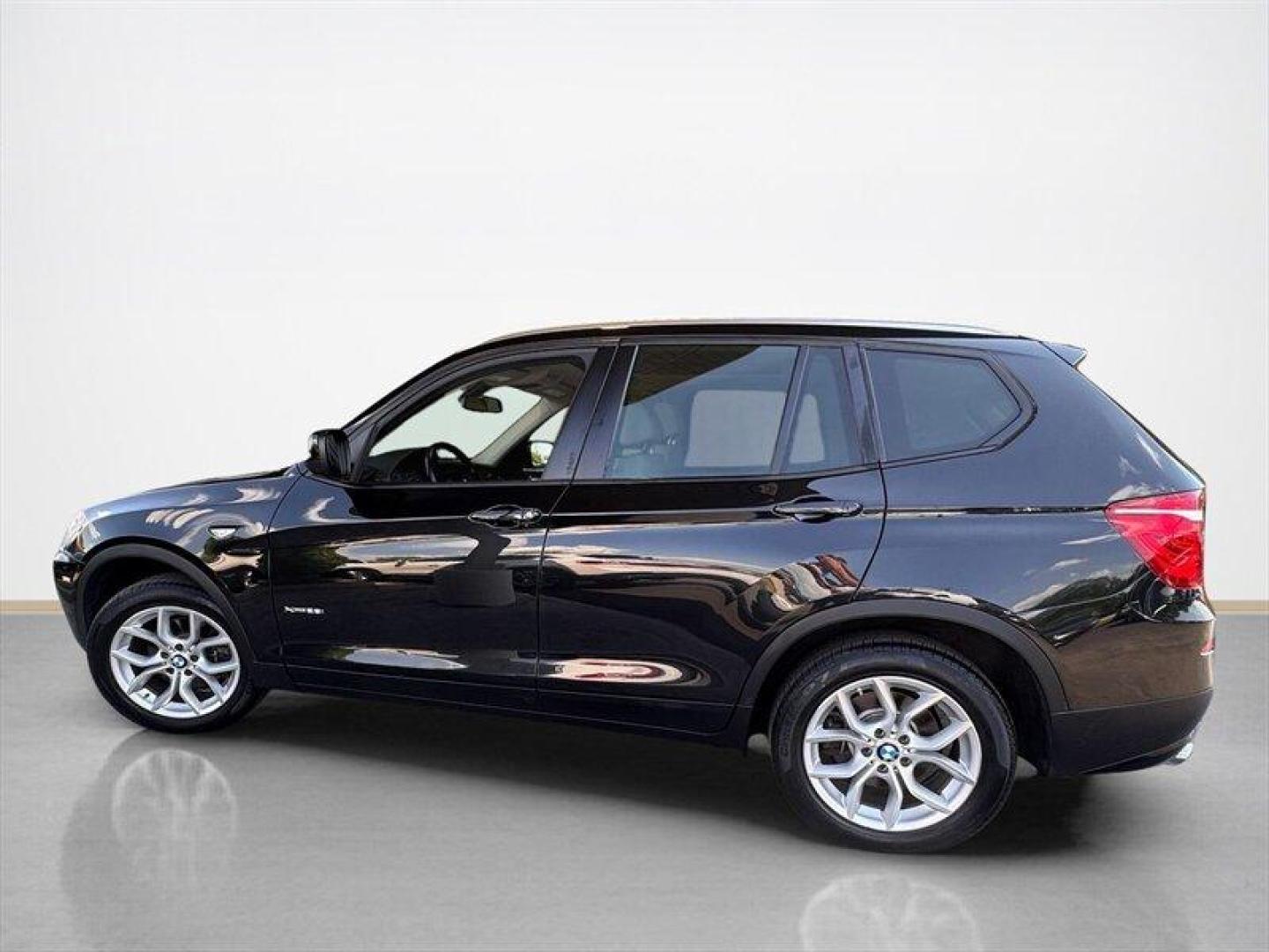2013 Black Sapphire Metallic BMW X3 xDrive28i (5UXWX9C59D0) with an 2.0L Turbo I4 240hp 260ft. lbs. engine, Automatic transmission, located at 25355 Eames Street, Channahon, IL, 60410, (815) 467-1807, 41.429108, -88.228432 - Introducing the stylish and powerful 2013 BMW X3 xDrive28i! This beauty is equipped with a 2.0L Turbo I4 engine that delivers an impressive 240hp and 260ft. lbs. of torque, giving you the perfect balance of performance and efficiency. Step inside this luxurious SUV and you'll find a host of factory - Photo#5