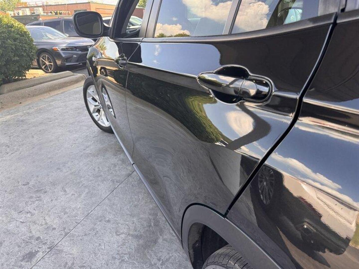 2013 Black Sapphire Metallic BMW X3 xDrive28i (5UXWX9C59D0) with an 2.0L Turbo I4 240hp 260ft. lbs. engine, Automatic transmission, located at 25355 Eames Street, Channahon, IL, 60410, (815) 467-1807, 41.429108, -88.228432 - Introducing the stylish and powerful 2013 BMW X3 xDrive28i! This beauty is equipped with a 2.0L Turbo I4 engine that delivers an impressive 240hp and 260ft. lbs. of torque, giving you the perfect balance of performance and efficiency. Step inside this luxurious SUV and you'll find a host of factory - Photo#8