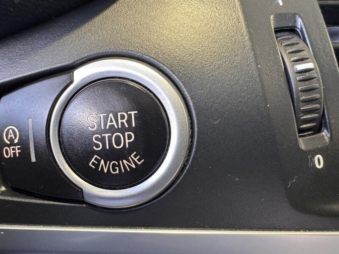 2013 Black Sapphire Metallic BMW X3 xDrive28i (5UXWX9C59D0) with an 2.0L Turbo I4 240hp 260ft. lbs. engine, Automatic transmission, located at 25355 Eames Street, Channahon, IL, 60410, (815) 467-1807, 41.429108, -88.228432 - Introducing the stylish and powerful 2013 BMW X3 xDrive28i! This beauty is equipped with a 2.0L Turbo I4 engine that delivers an impressive 240hp and 260ft. lbs. of torque, giving you the perfect balance of performance and efficiency. Step inside this luxurious SUV and you'll find a host of factory - Photo#24