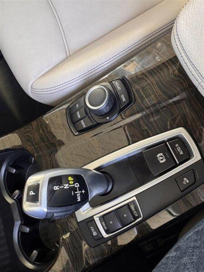 2013 Black Sapphire Metallic BMW X3 xDrive28i (5UXWX9C59D0) with an 2.0L Turbo I4 240hp 260ft. lbs. engine, Automatic transmission, located at 25355 Eames Street, Channahon, IL, 60410, (815) 467-1807, 41.429108, -88.228432 - Introducing the stylish and powerful 2013 BMW X3 xDrive28i! This beauty is equipped with a 2.0L Turbo I4 engine that delivers an impressive 240hp and 260ft. lbs. of torque, giving you the perfect balance of performance and efficiency. Step inside this luxurious SUV and you'll find a host of factory - Photo#26