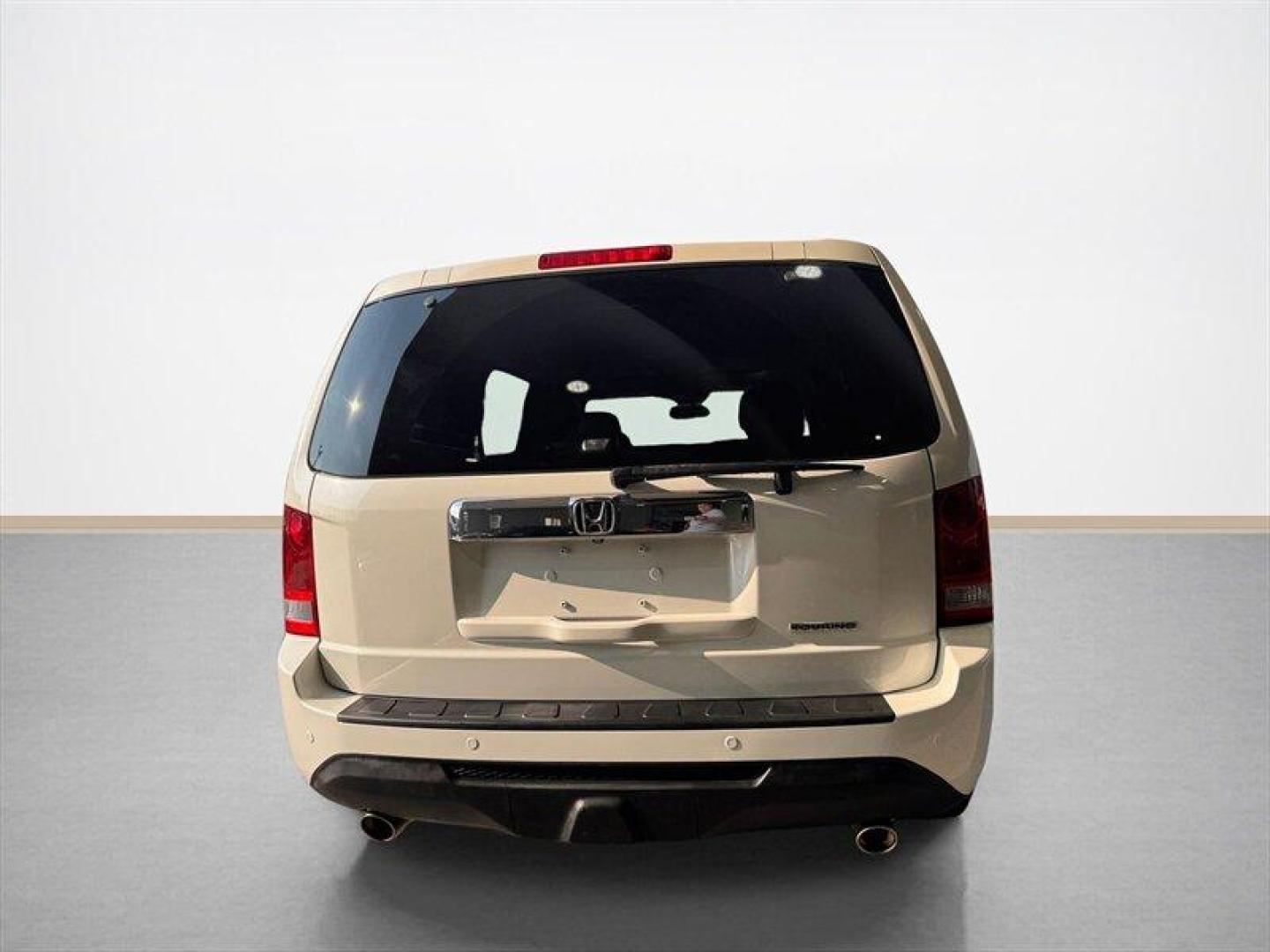 2014 White Diamond Pearl Honda Pilot Touring (5FNYF4H97EB) with an 3.5L V6 250hp 253ft. lbs. engine, Automatic transmission, located at 25355 Eames Street, Channahon, IL, 60410, (815) 467-1807, 41.429108, -88.228432 - Get behind the wheel of this powerhouse - the 2014 Honda Pilot Touring in White Diamond Pearl. With a commanding 3.5L V6 engine delivering an impressive 250hp and 253ft. lbs. of torque, you'll feel the thrill of the road like never before. The sleek exterior is beautifully complemented by the luxuri - Photo#3