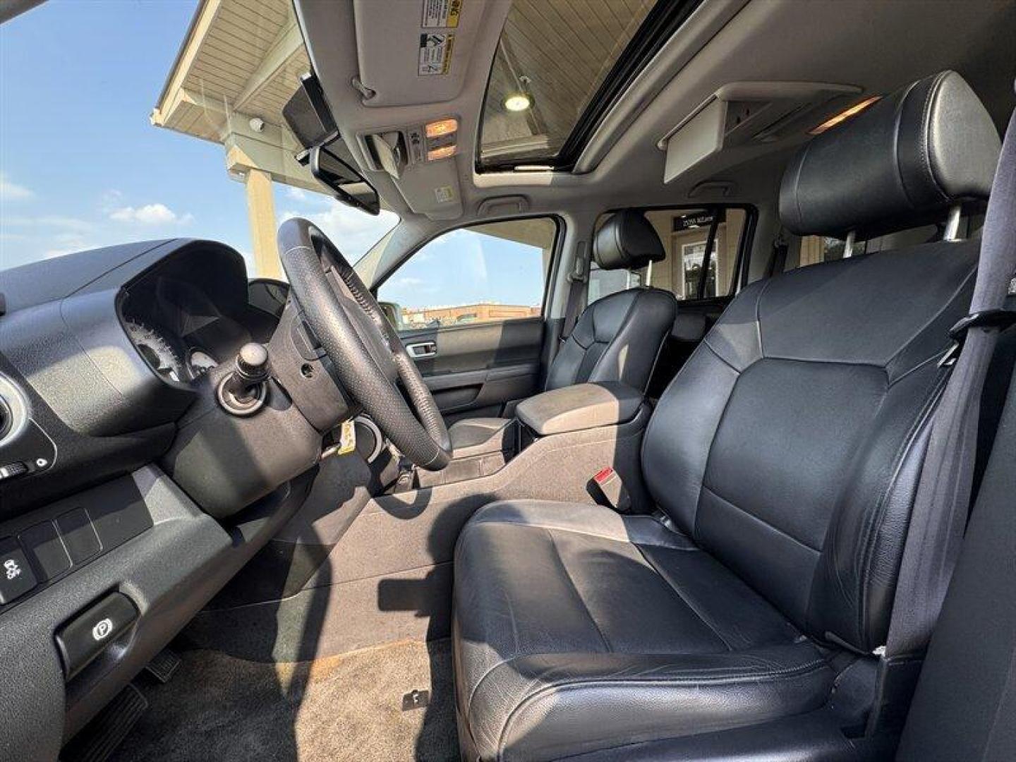2014 White Diamond Pearl Honda Pilot Touring (5FNYF4H97EB) with an 3.5L V6 250hp 253ft. lbs. engine, Automatic transmission, located at 25355 Eames Street, Channahon, IL, 60410, (815) 467-1807, 41.429108, -88.228432 - Get behind the wheel of this powerhouse - the 2014 Honda Pilot Touring in White Diamond Pearl. With a commanding 3.5L V6 engine delivering an impressive 250hp and 253ft. lbs. of torque, you'll feel the thrill of the road like never before. The sleek exterior is beautifully complemented by the luxuri - Photo#18