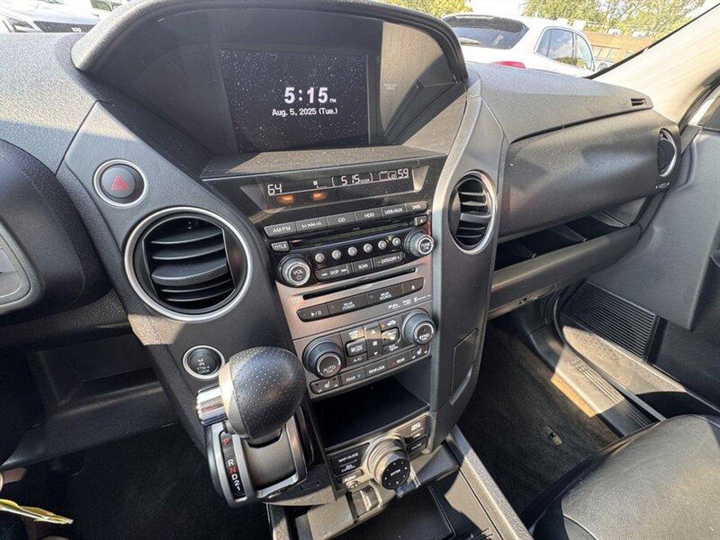 2014 White Diamond Pearl Honda Pilot Touring (5FNYF4H97EB) with an 3.5L V6 250hp 253ft. lbs. engine, Automatic transmission, located at 25355 Eames Street, Channahon, IL, 60410, (815) 467-1807, 41.429108, -88.228432 - Get behind the wheel of this powerhouse - the 2014 Honda Pilot Touring in White Diamond Pearl. With a commanding 3.5L V6 engine delivering an impressive 250hp and 253ft. lbs. of torque, you'll feel the thrill of the road like never before. The sleek exterior is beautifully complemented by the luxuri - Photo#20