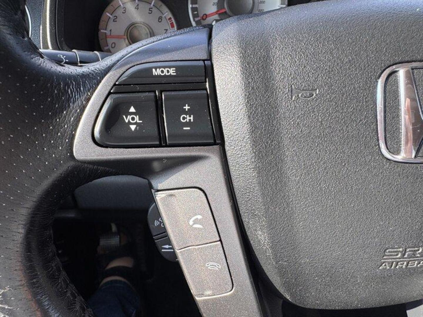 2014 White Diamond Pearl Honda Pilot Touring (5FNYF4H97EB) with an 3.5L V6 250hp 253ft. lbs. engine, Automatic transmission, located at 25355 Eames Street, Channahon, IL, 60410, (815) 467-1807, 41.429108, -88.228432 - Get behind the wheel of this powerhouse - the 2014 Honda Pilot Touring in White Diamond Pearl. With a commanding 3.5L V6 engine delivering an impressive 250hp and 253ft. lbs. of torque, you'll feel the thrill of the road like never before. The sleek exterior is beautifully complemented by the luxuri - Photo#28