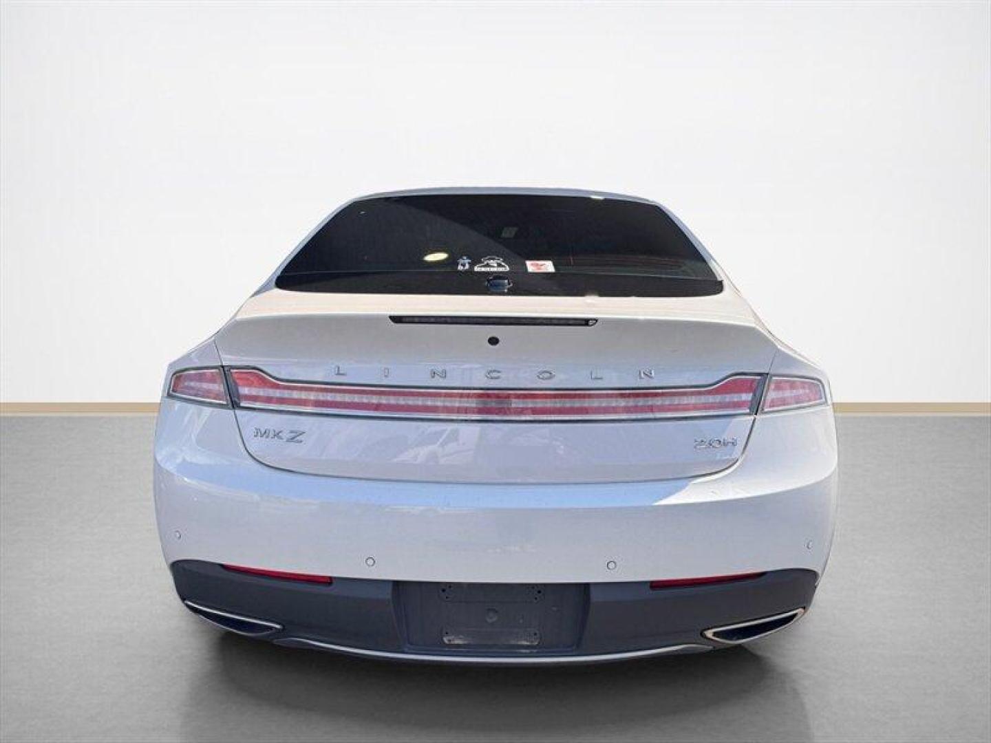 2019 White Platinum Tri-Coat Lincoln MKZ Hybrid Hybrid Reserve (3LN6L5MU2KR) with an 2.0 engine, Automatic transmission, located at 25355 Eames Street, Channahon, IL, 60410, (815) 467-1807, 41.429108, -88.228432 - Introducing the sophisticated and eco-friendly 2019 Lincoln MKZ Hybrid Reserve II. Equipped with a powerful 2.0-liter engine, this luxury sedan offers a seamless blend of performance and efficiency. The factory default features of the Lincoln MKZ Hybrid Reserve II are designed to elevate your drivi - Photo#4