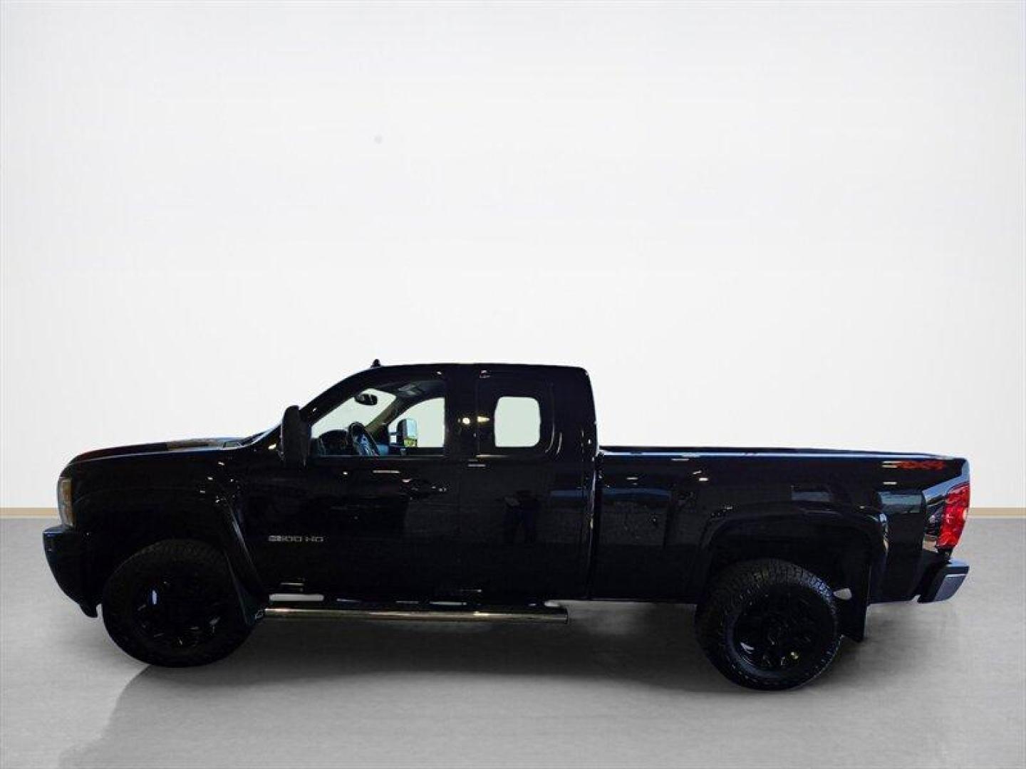 2013 Black Chevrolet Silverado 2500HD LT (1GC2KXC81DZ) with an Duramax 6.6L Diesel Turbo V8 397hp 765ft. lbs. engine, Automatic transmission, located at 25355 Eames Street, Channahon, IL, 60410, (815) 467-1807, 41.429108, -88.228432 - Introducing the mighty 2013 Chevrolet Silverado 2500HD LT - a truck that's more powerful than your morning coffee! With its Duramax 6.6L Diesel Turbo V8 engine pumping out a whopping 397hp and 765ft. lbs. of torque, this beast is ready to conquer any road or job site you throw at it. Step into luxu - Photo#5