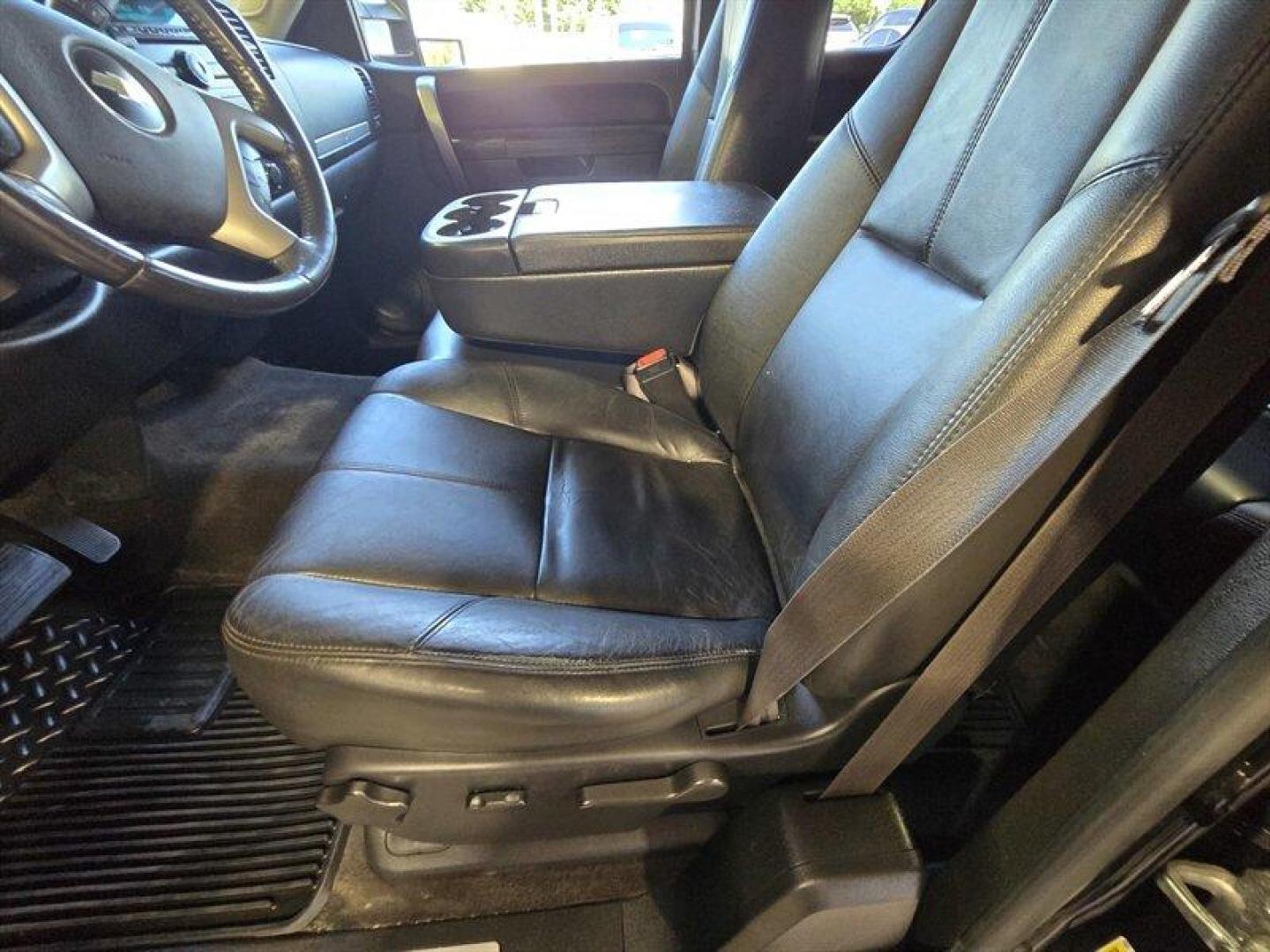 2013 Black Chevrolet Silverado 2500HD LT (1GC2KXC81DZ) with an Duramax 6.6L Diesel Turbo V8 397hp 765ft. lbs. engine, Automatic transmission, located at 25355 Eames Street, Channahon, IL, 60410, (815) 467-1807, 41.429108, -88.228432 - Introducing the mighty 2013 Chevrolet Silverado 2500HD LT - a truck that's more powerful than your morning coffee! With its Duramax 6.6L Diesel Turbo V8 engine pumping out a whopping 397hp and 765ft. lbs. of torque, this beast is ready to conquer any road or job site you throw at it. Step into luxu - Photo#9