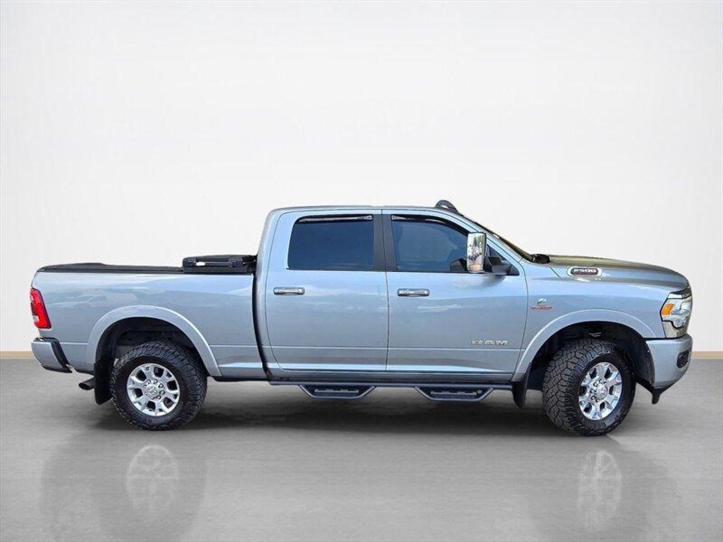 2022 Billet Silver Metallic Clear Coat RAM 2500 Laramie (3C6UR5FL5NG) with an Cummins 6.7L Diesel Turbo I6 370hp 850ft. lbs. engine, Automatic transmission, located at 25355 Eames Street, Channahon, IL, 60410, (815) 467-1807, 41.429108, -88.228432 - Introducing the robust 2022 RAM 2500 Laramie, equipped with a formidable Cummins 6.7L Diesel Turbo I6 engine delivering 370hp and an impressive 850ft. lbs. of torque. This truck boasts a striking exterior combination of Diamond Black Crystal Pearl Coat and Billet Silver Metallic Clear Coat, compleme - Photo#1
