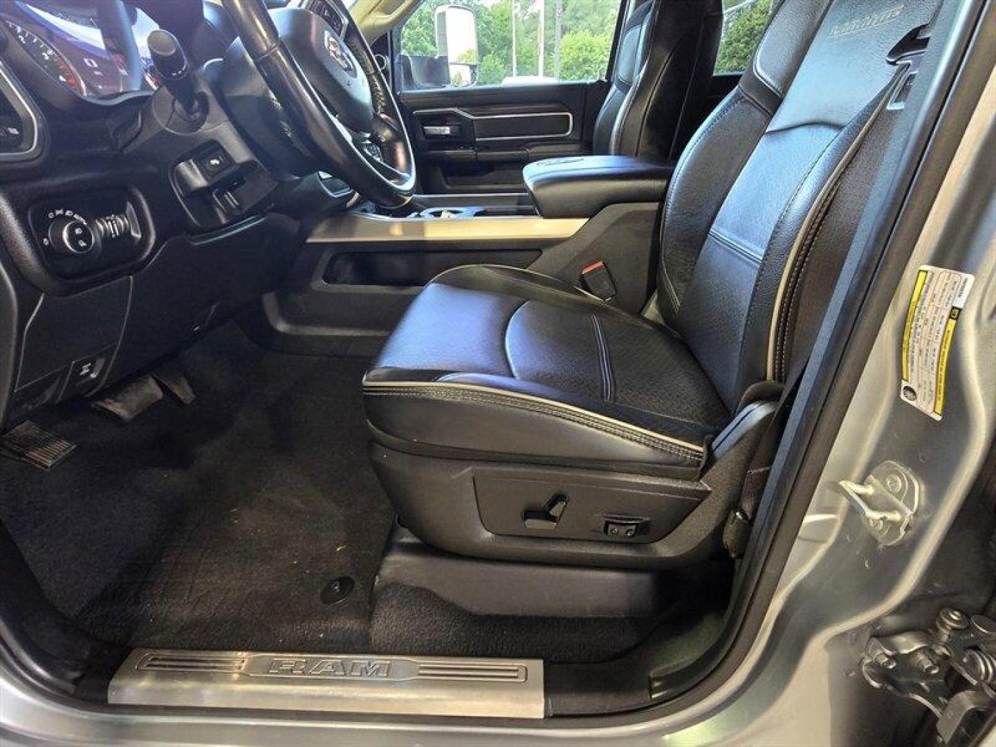 2022 Billet Silver Metallic Clear Coat RAM 2500 Laramie (3C6UR5FL5NG) with an Cummins 6.7L Diesel Turbo I6 370hp 850ft. lbs. engine, Automatic transmission, located at 25355 Eames Street, Channahon, IL, 60410, (815) 467-1807, 41.429108, -88.228432 - Introducing the robust 2022 RAM 2500 Laramie, equipped with a formidable Cummins 6.7L Diesel Turbo I6 engine delivering 370hp and an impressive 850ft. lbs. of torque. This truck boasts a striking exterior combination of Diamond Black Crystal Pearl Coat and Billet Silver Metallic Clear Coat, compleme - Photo#8