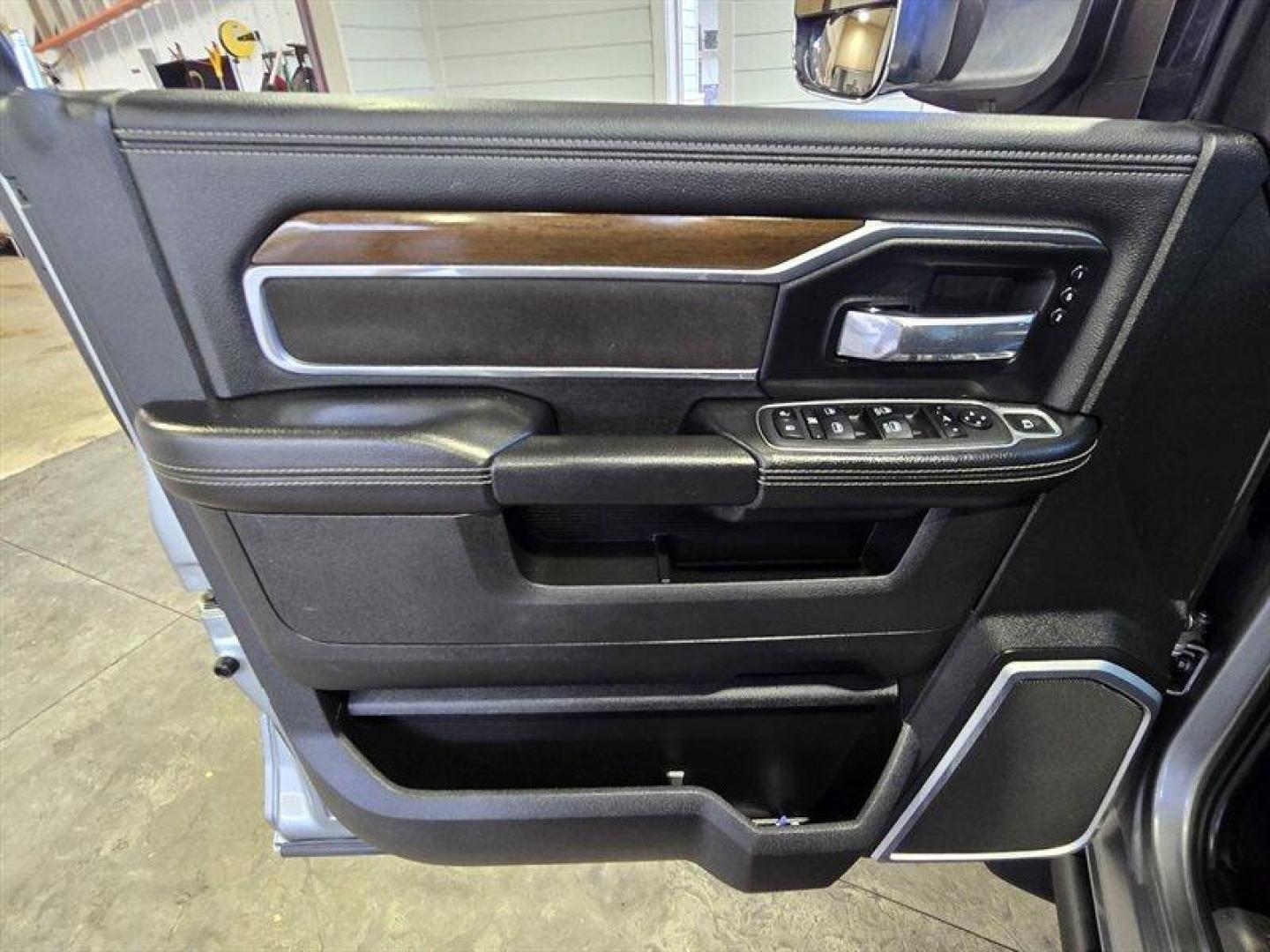 2022 Billet Silver Metallic Clear Coat RAM 2500 Laramie (3C6UR5FL5NG) with an Cummins 6.7L Diesel Turbo I6 370hp 850ft. lbs. engine, Automatic transmission, located at 25355 Eames Street, Channahon, IL, 60410, (815) 467-1807, 41.429108, -88.228432 - Introducing the robust 2022 RAM 2500 Laramie, equipped with a formidable Cummins 6.7L Diesel Turbo I6 engine delivering 370hp and an impressive 850ft. lbs. of torque. This truck boasts a striking exterior combination of Diamond Black Crystal Pearl Coat and Billet Silver Metallic Clear Coat, compleme - Photo#10