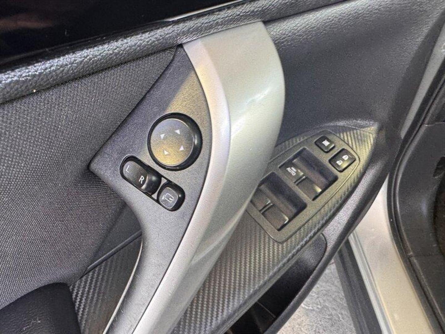 2018 Alloy Silver Metallic Mitsubishi Eclipse Cross SE (JA4AT5AA7JZ) with an 1.5L Turbo I4 152hp 184ft. lbs. engine, Automatic transmission, located at 25355 Eames Street, Channahon, IL, 60410, (815) 467-1807, 41.429108, -88.228432 - Introducing the 2018 Mitsubishi Eclipse Cross SE - a powerhouse on wheels! This beast is equipped with a robust 1.5L Turbo I4 engine that delivers a thrilling 152hp and 184ft. lbs. of torque, ensuring you feel the adrenaline rush with every drive. Straight from the factory, this Eclipse Cross SE co - Photo#18